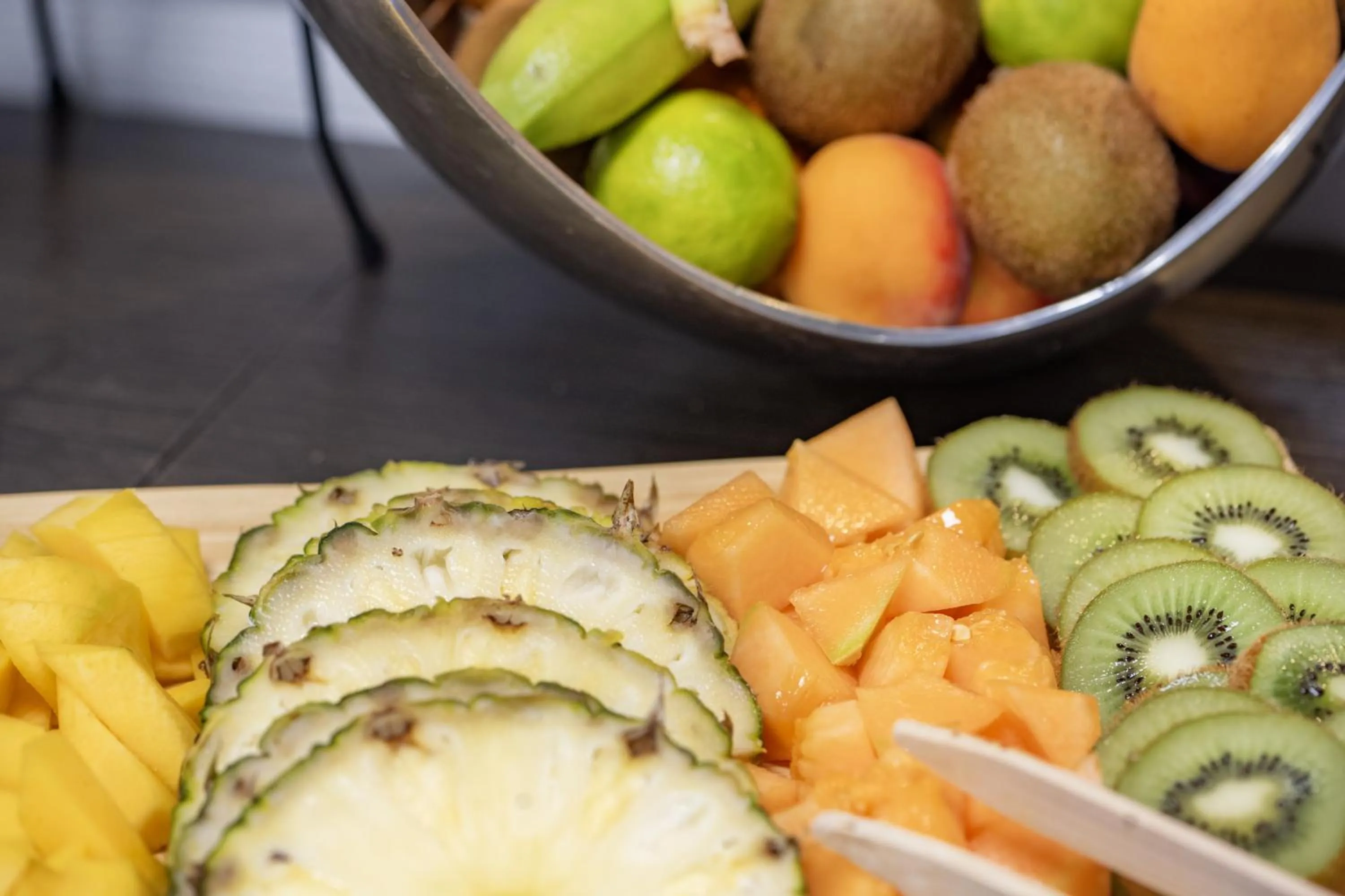 Breakfast in ApartHotel Sainte-Marthe