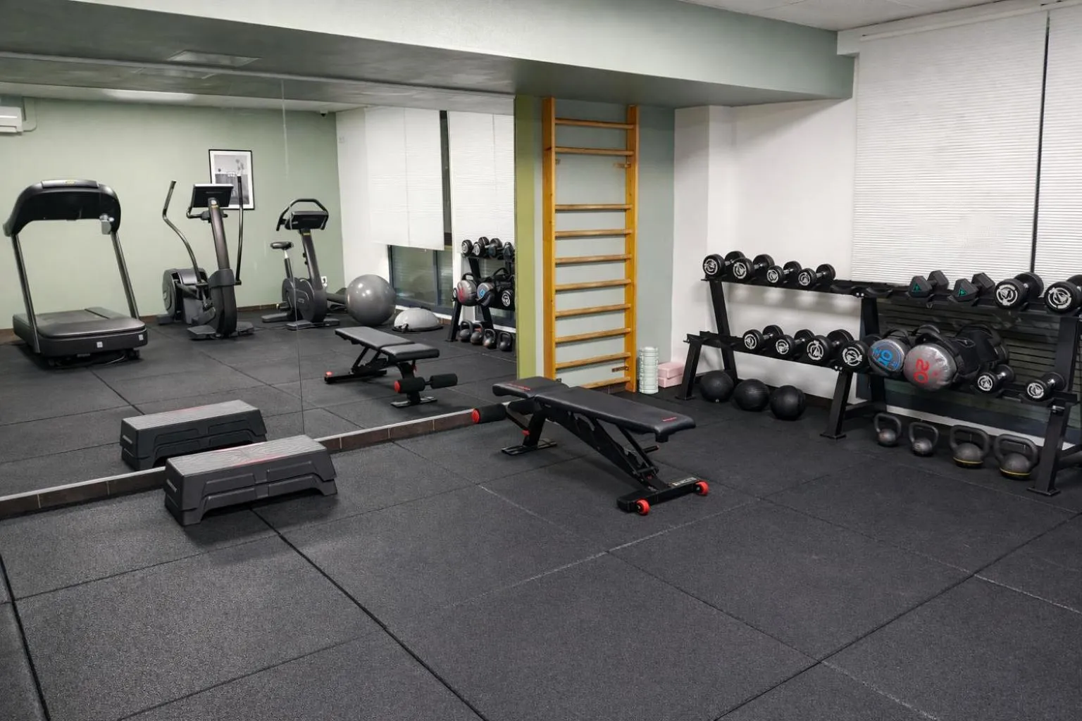 Fitness centre/facilities in ApartHotel Sainte-Marthe