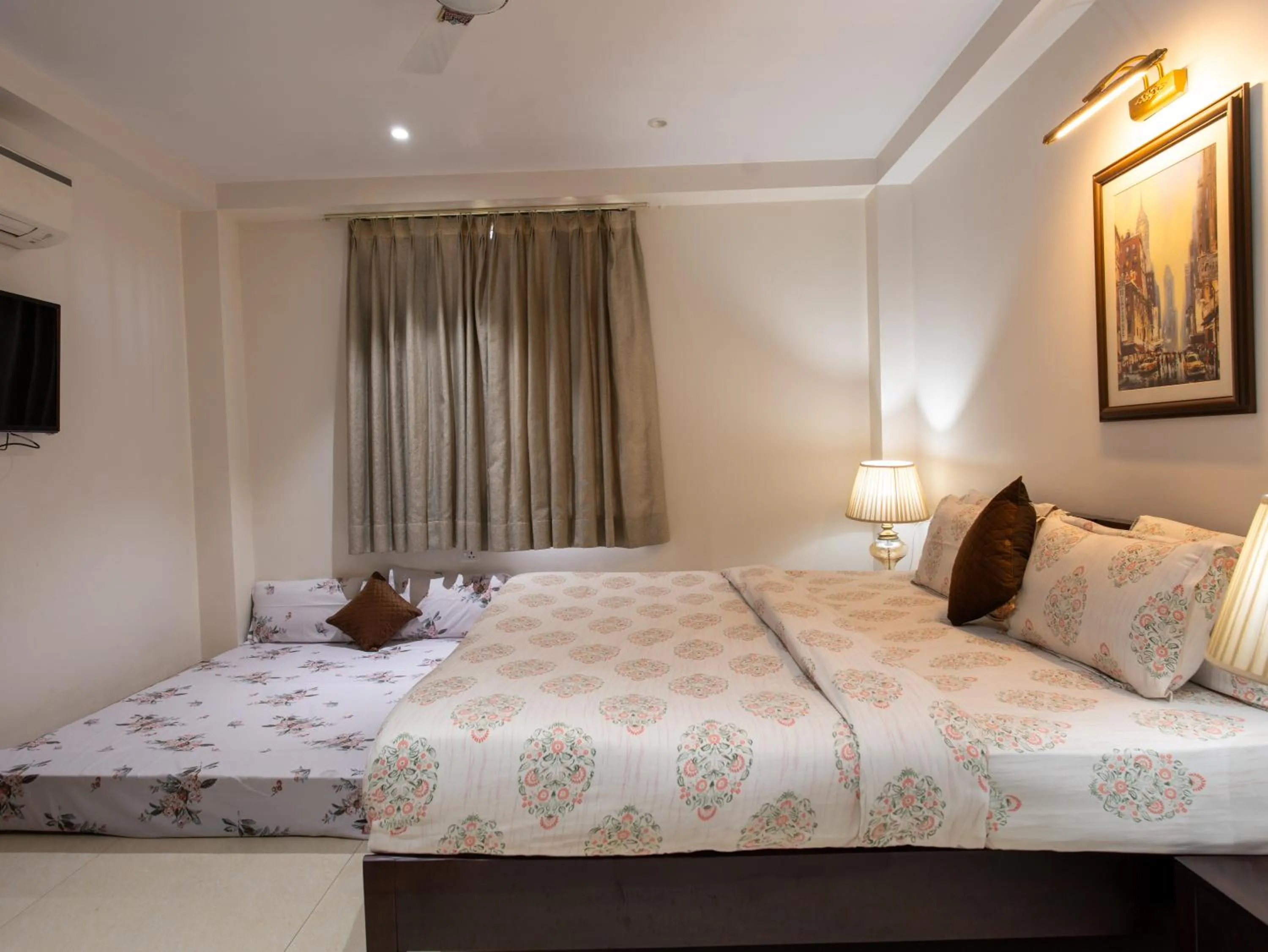 Bedroom, Bed in House of Backpackers