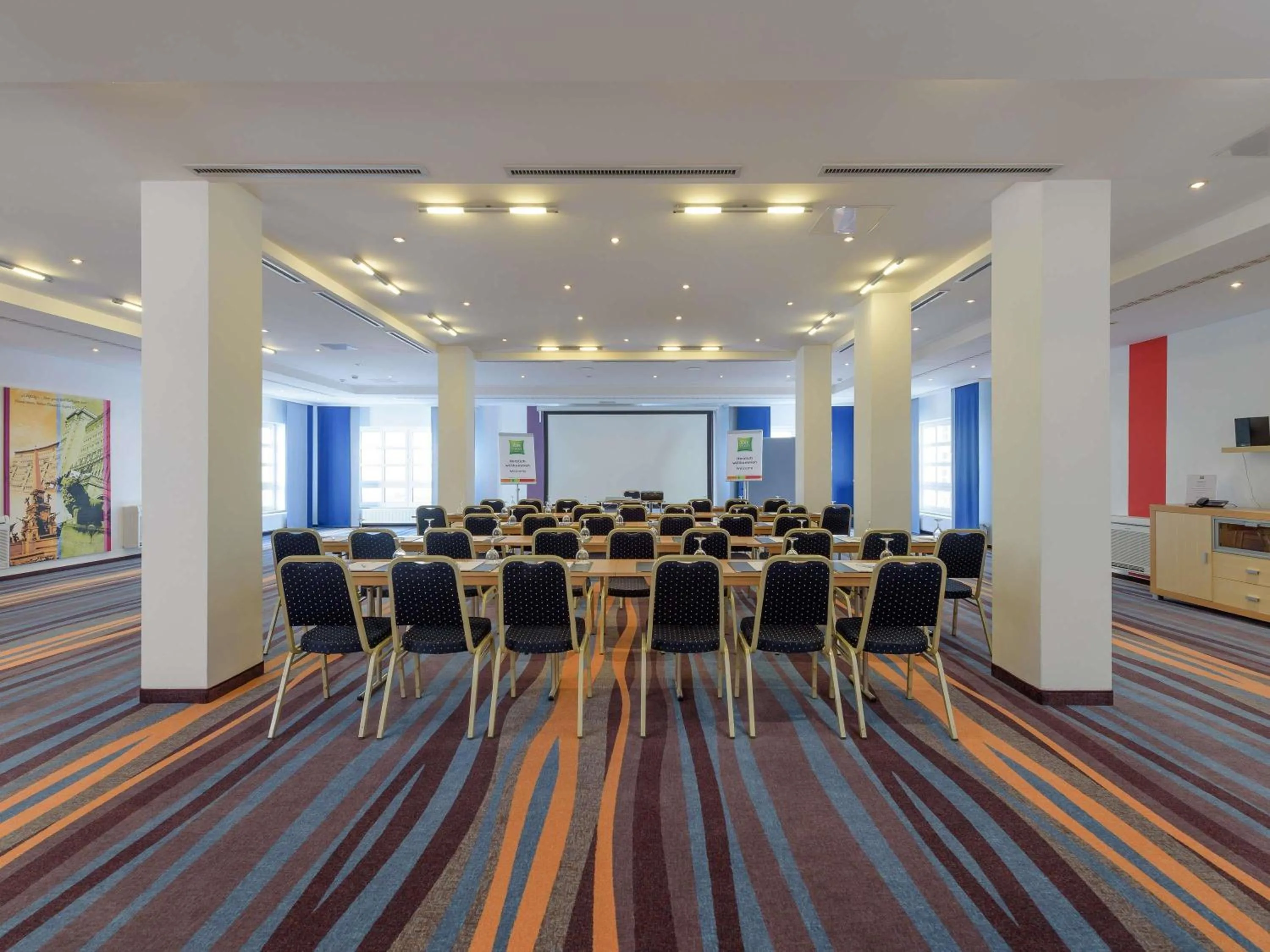 Meeting/conference room in ibis Styles Leipzig