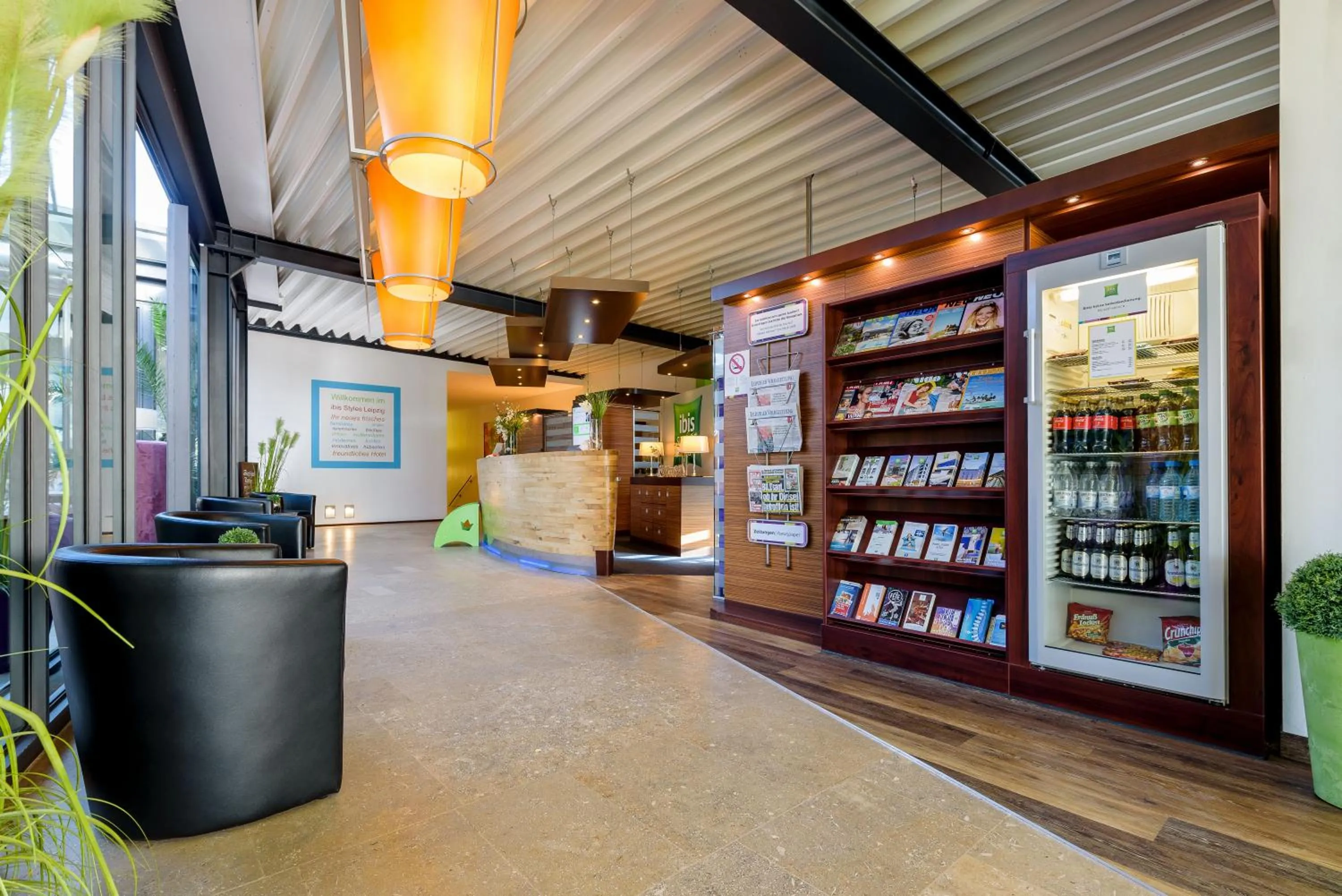 Lobby or reception in ibis Styles Leipzig