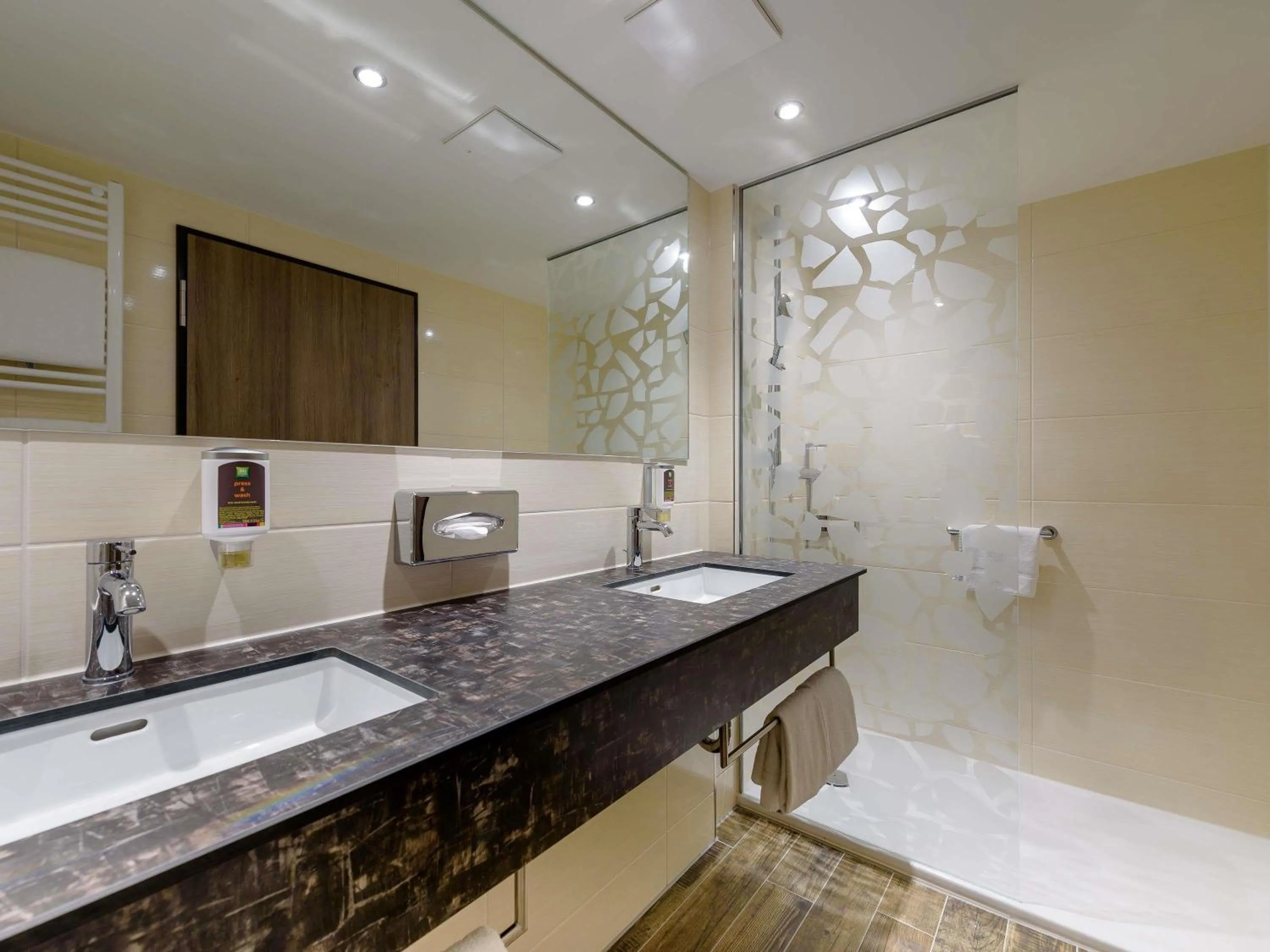 Bedroom in ibis Styles Leipzig