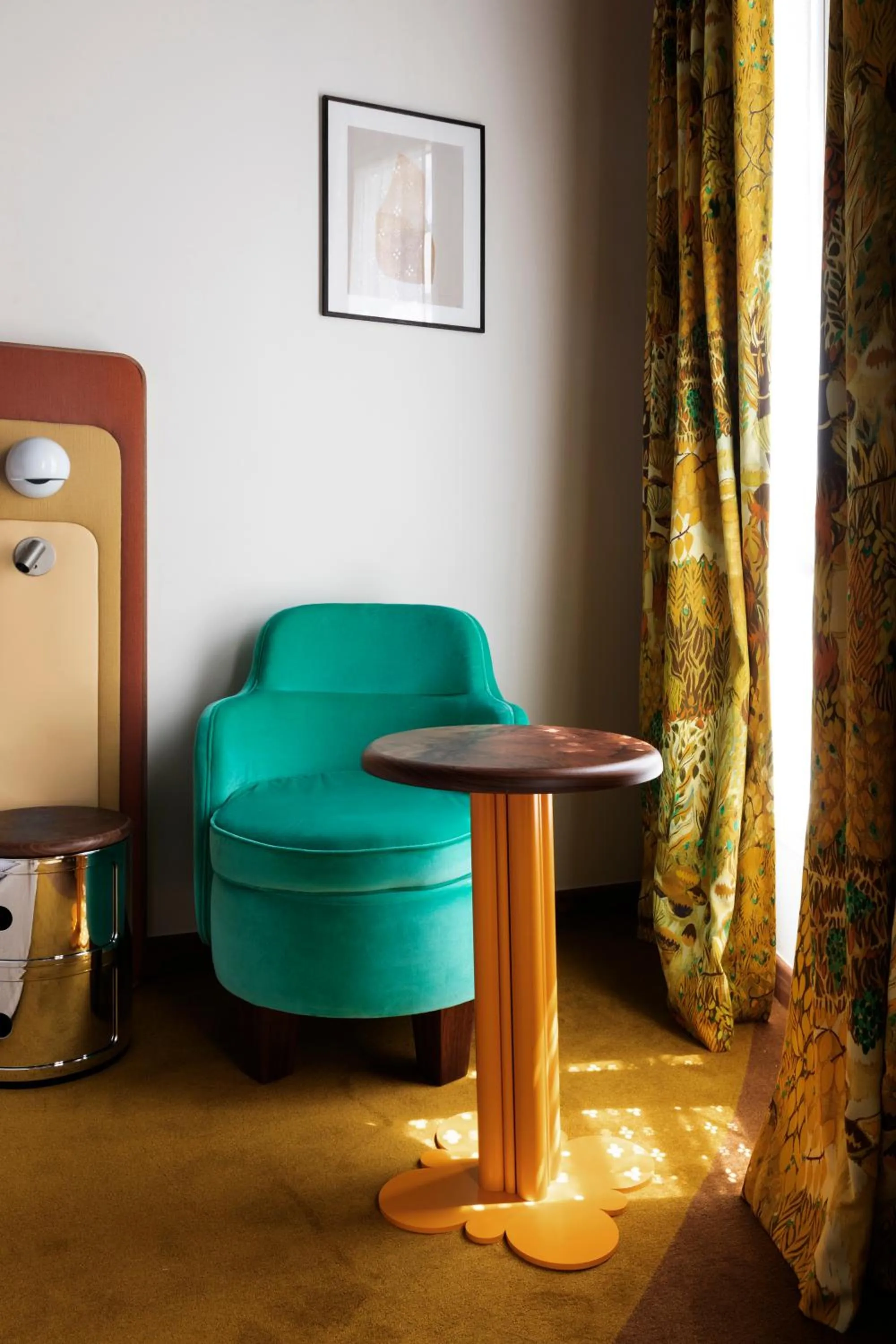 Seating area in Hôtel Saint-André des Arts