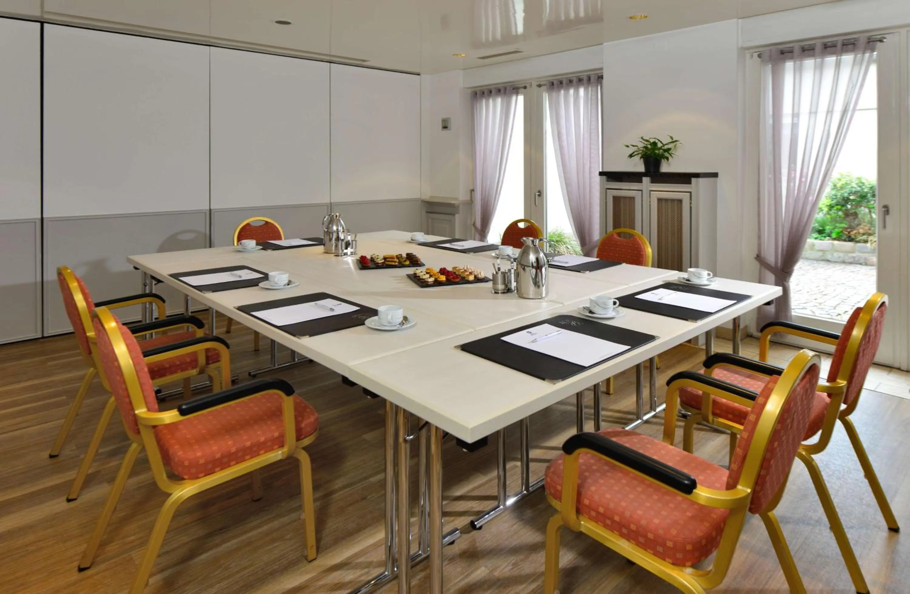 Meeting/conference room in Best Western Hotel Der Föhrenhof