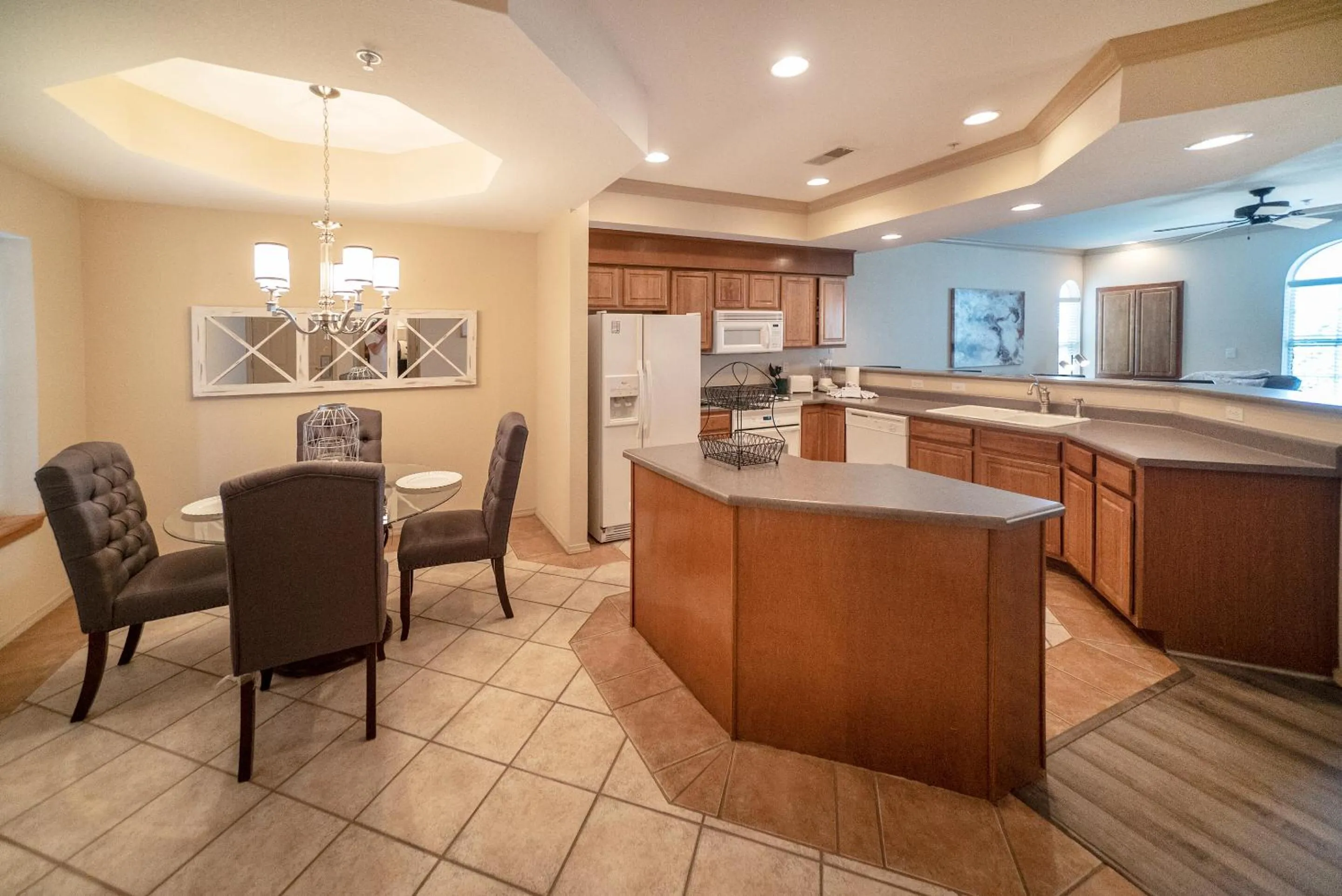 Kitchen or kitchenette in Links at Thousand Hills