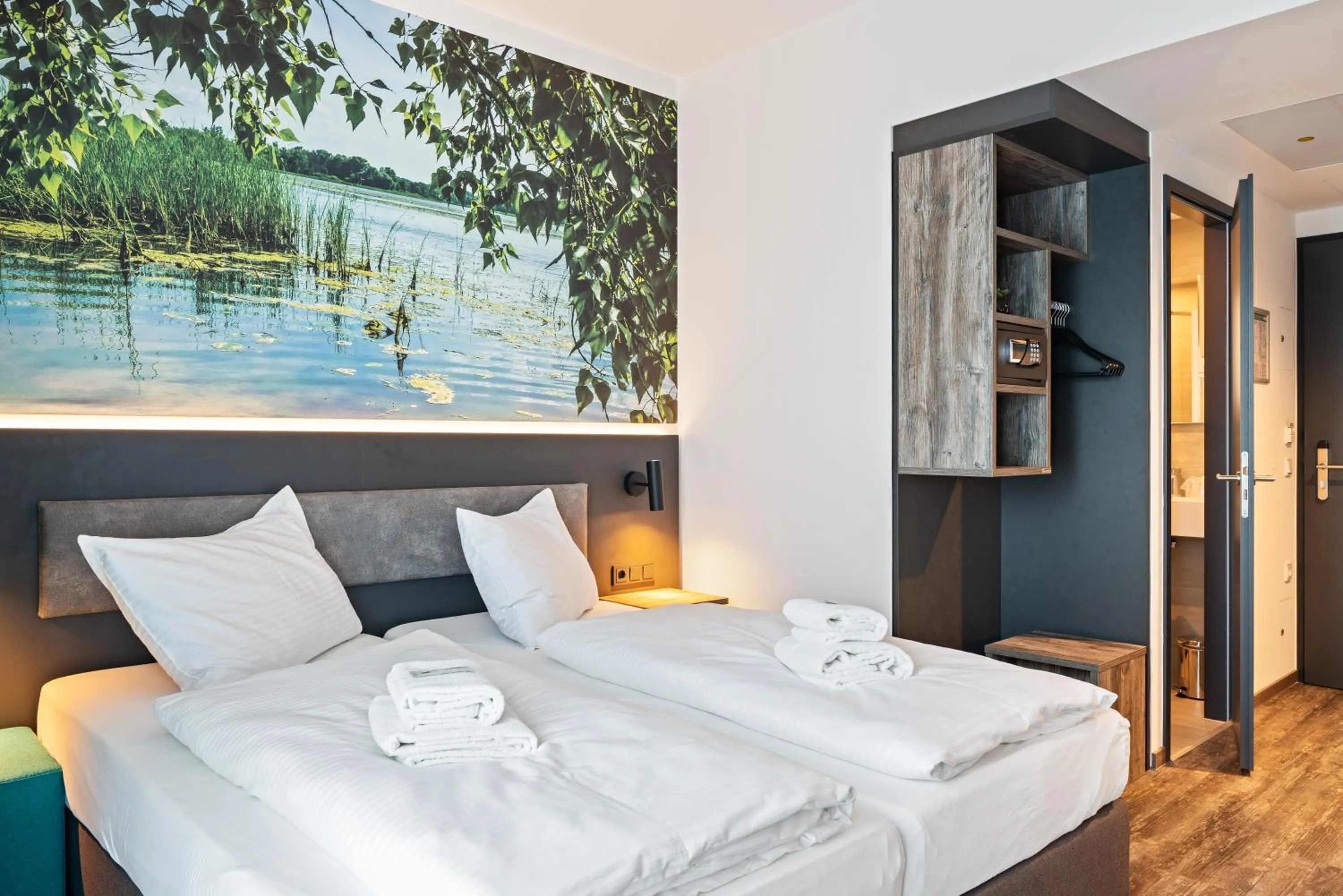 Photo of the whole room, Bed in Hotel Amper