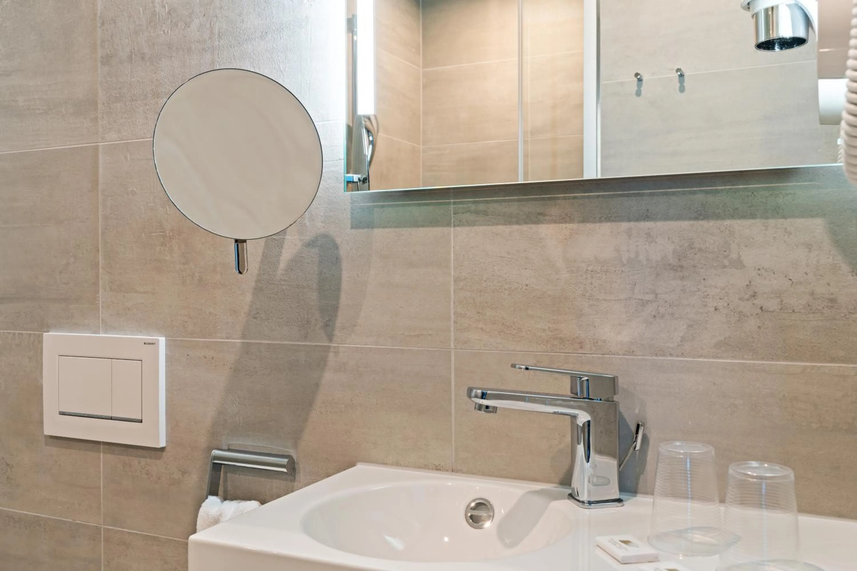 Bathroom in Hotel Amper