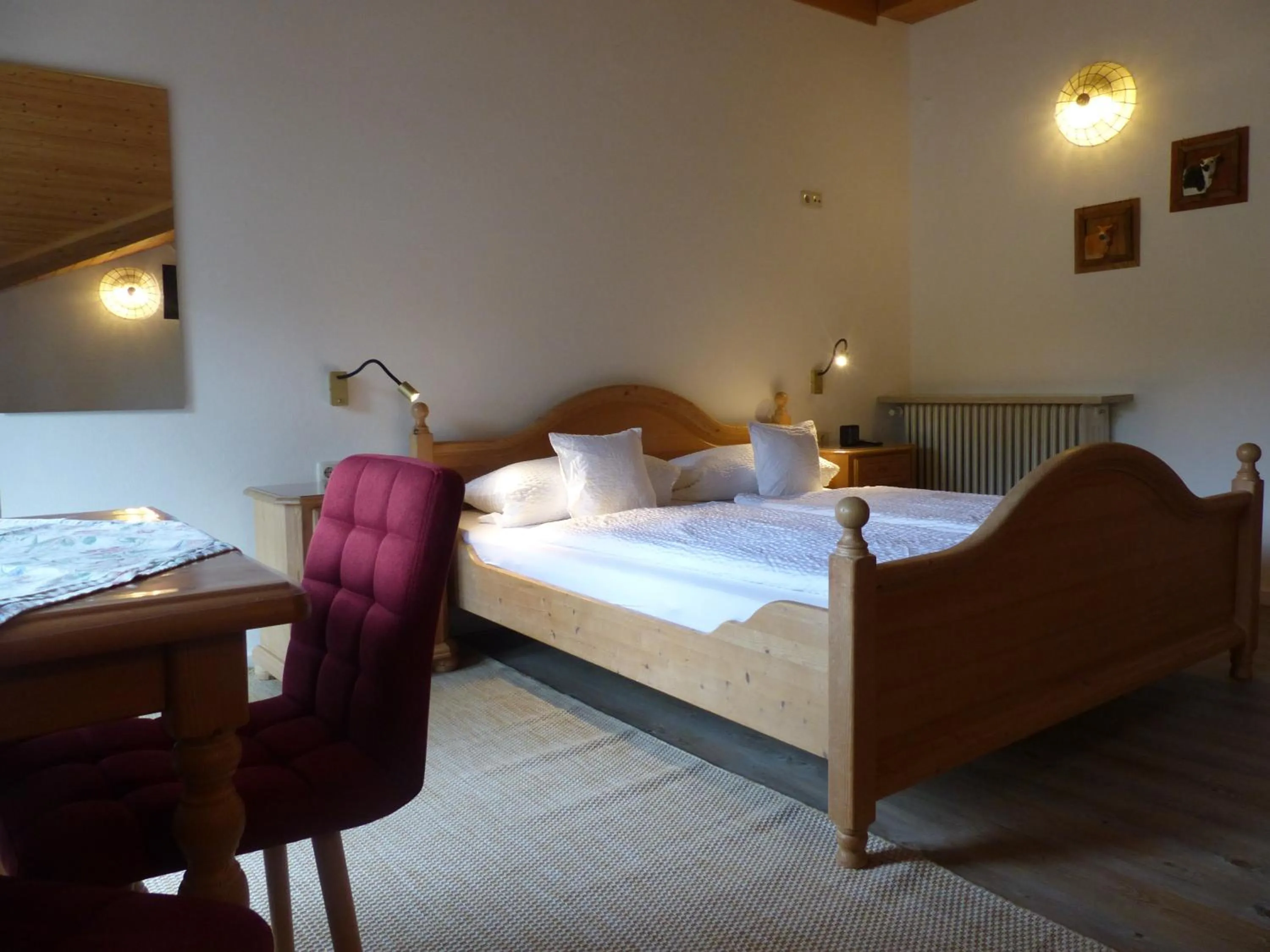 Photo of the whole room, Bed in Gästehaus Döring