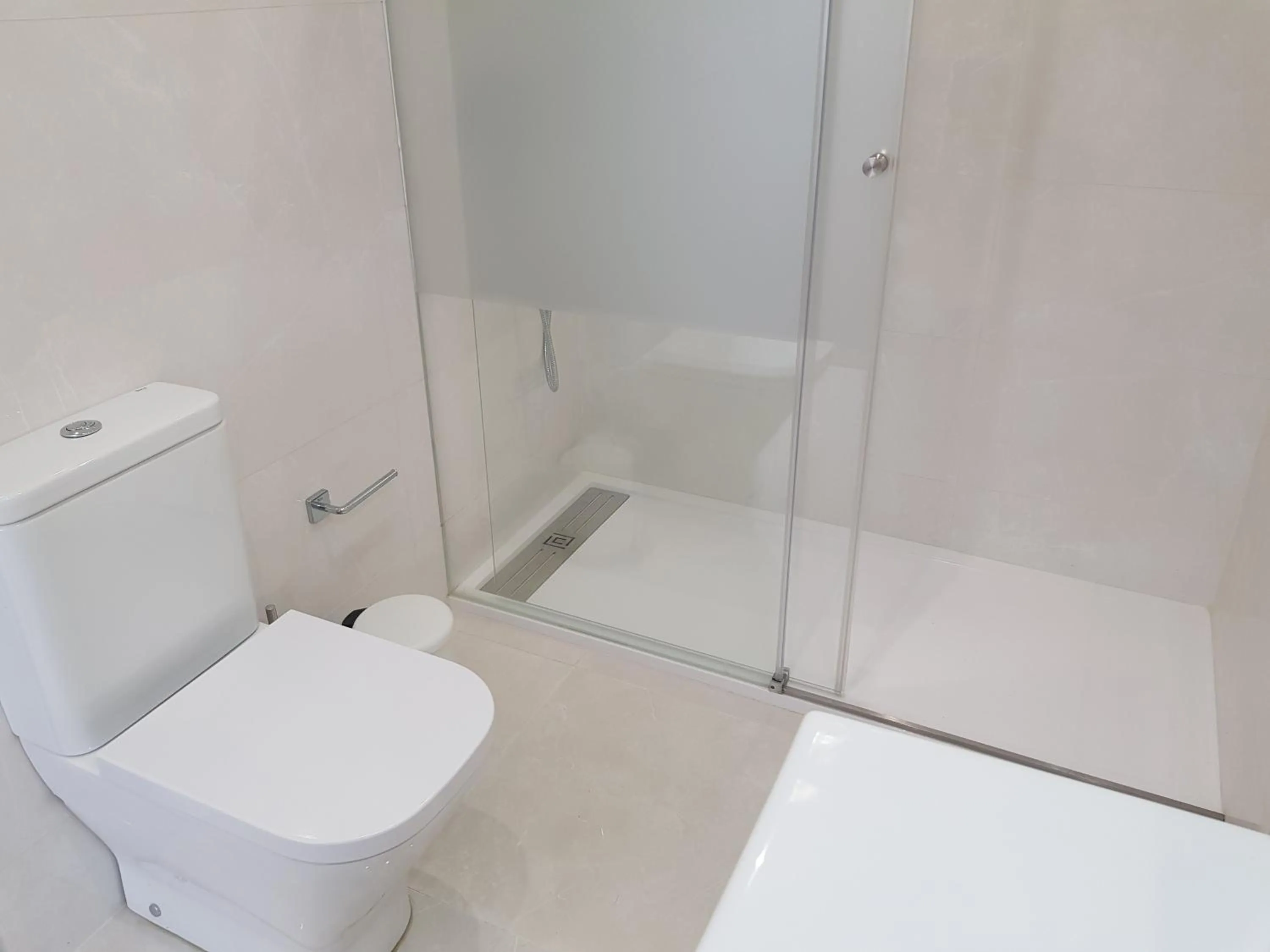 Bathroom in Sol Da Caparica