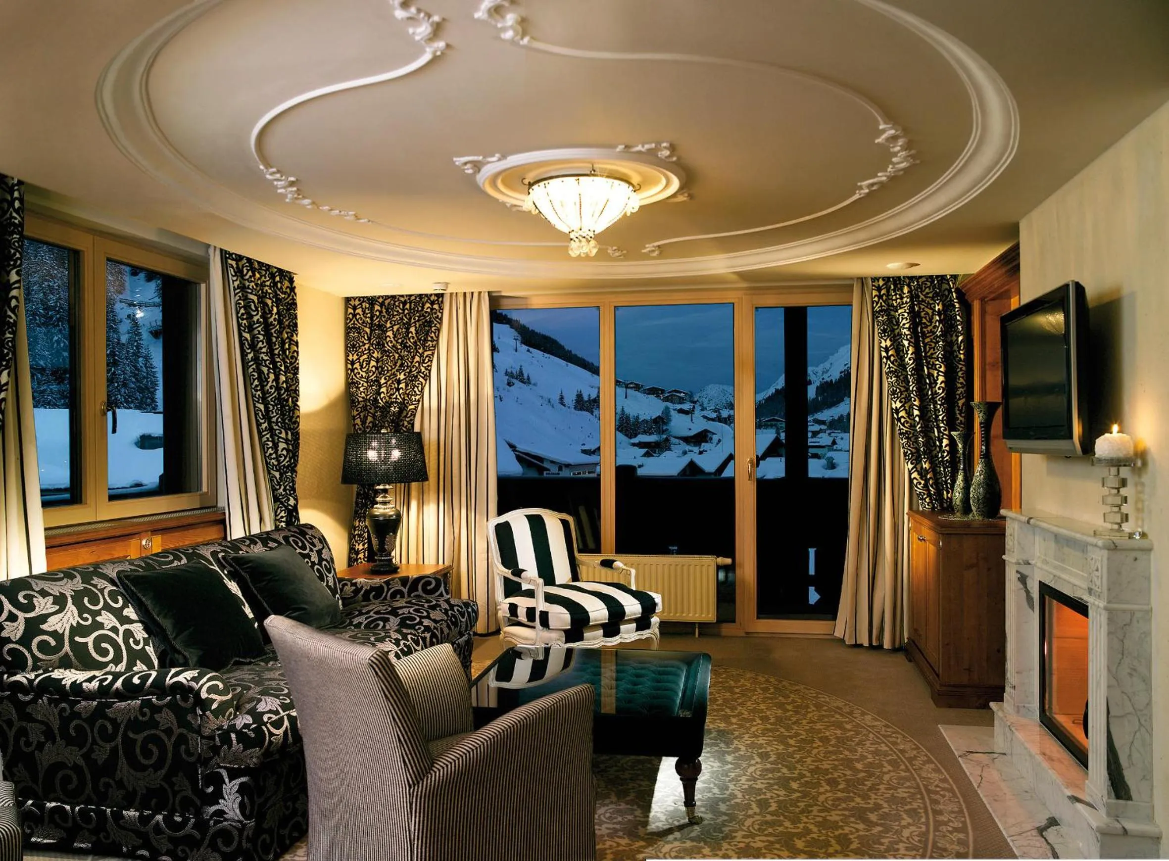 TV and multimedia in die Krone von Lech - Romantikhotel - Luxushotel in bester Lage