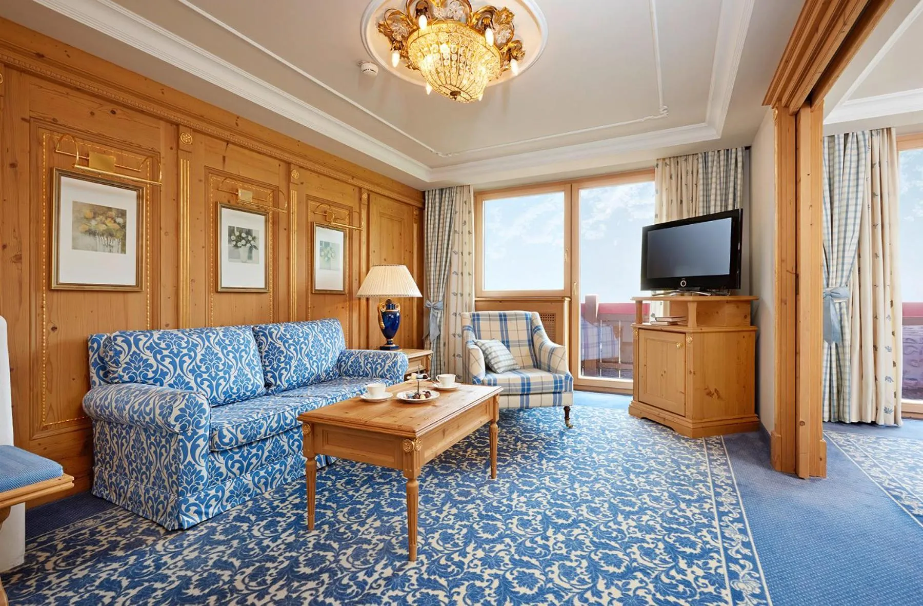 TV and multimedia in die Krone von Lech - Romantikhotel - Luxushotel in bester Lage