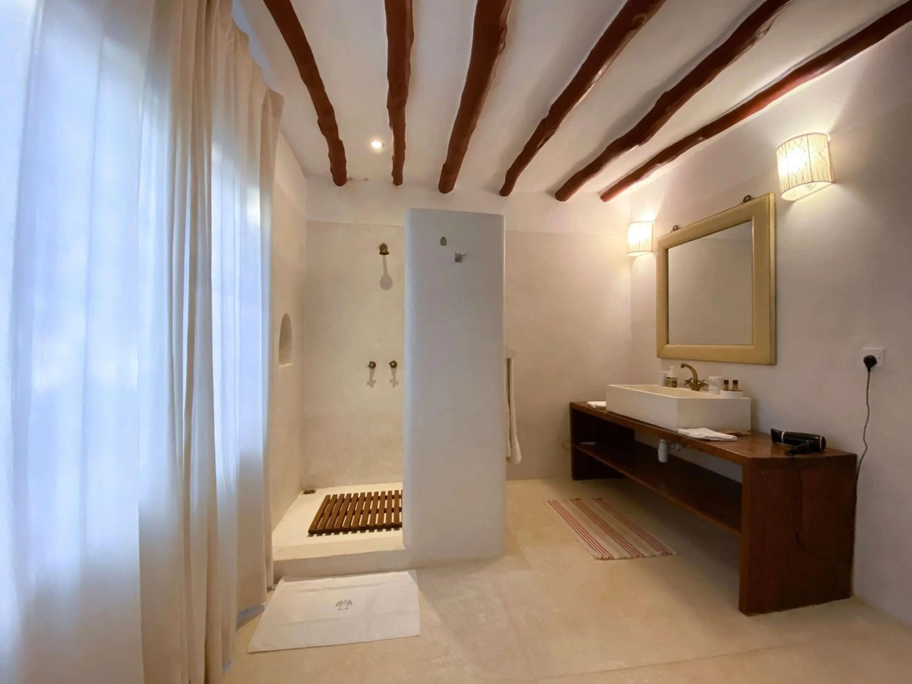 Bathroom in Nyumba Ya Mbuyu