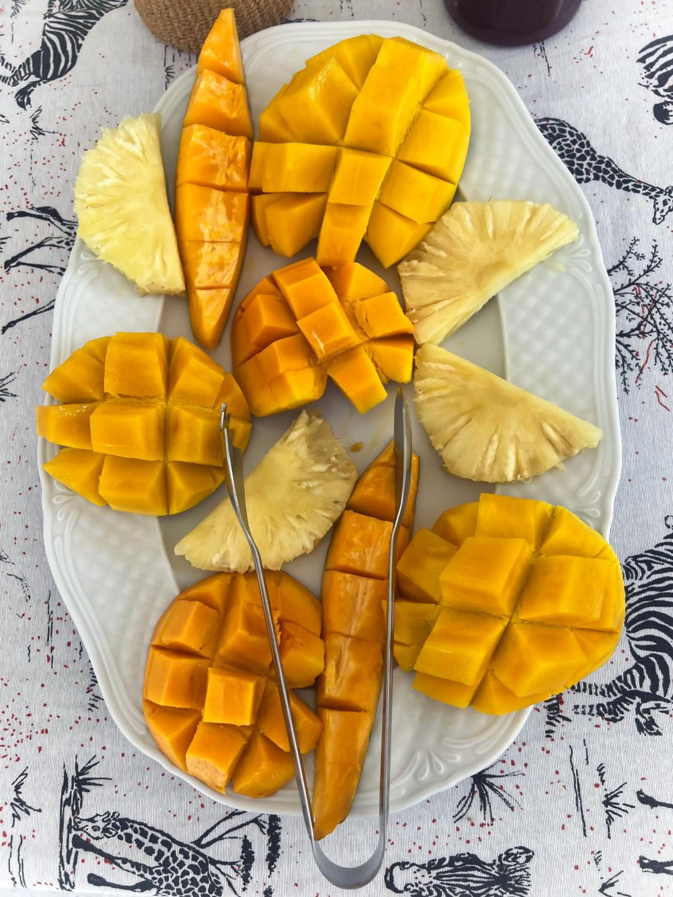 Food in Nyumba Ya Mbuyu