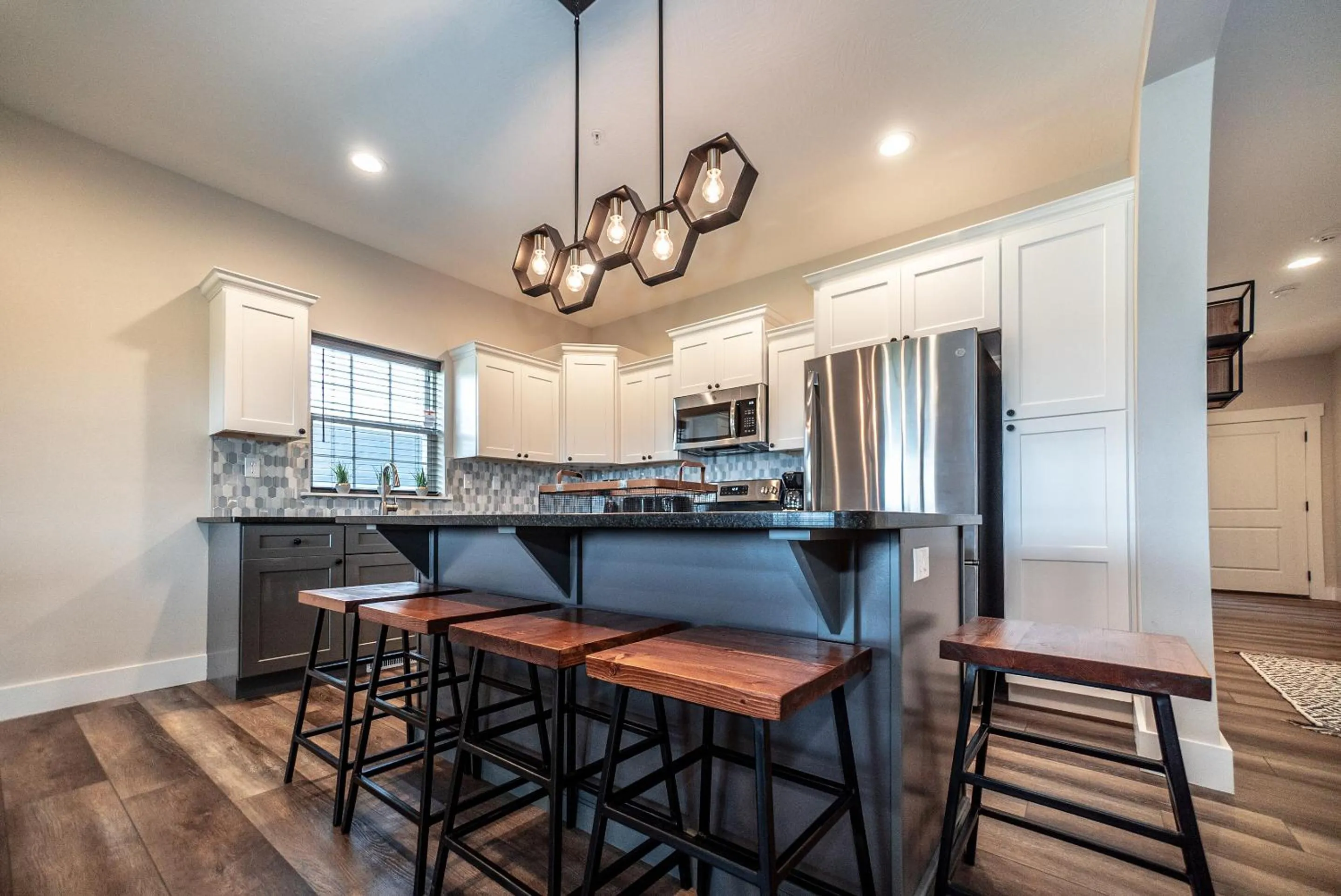 Kitchen or kitchenette in Reunion Lodges at Thousand Hills