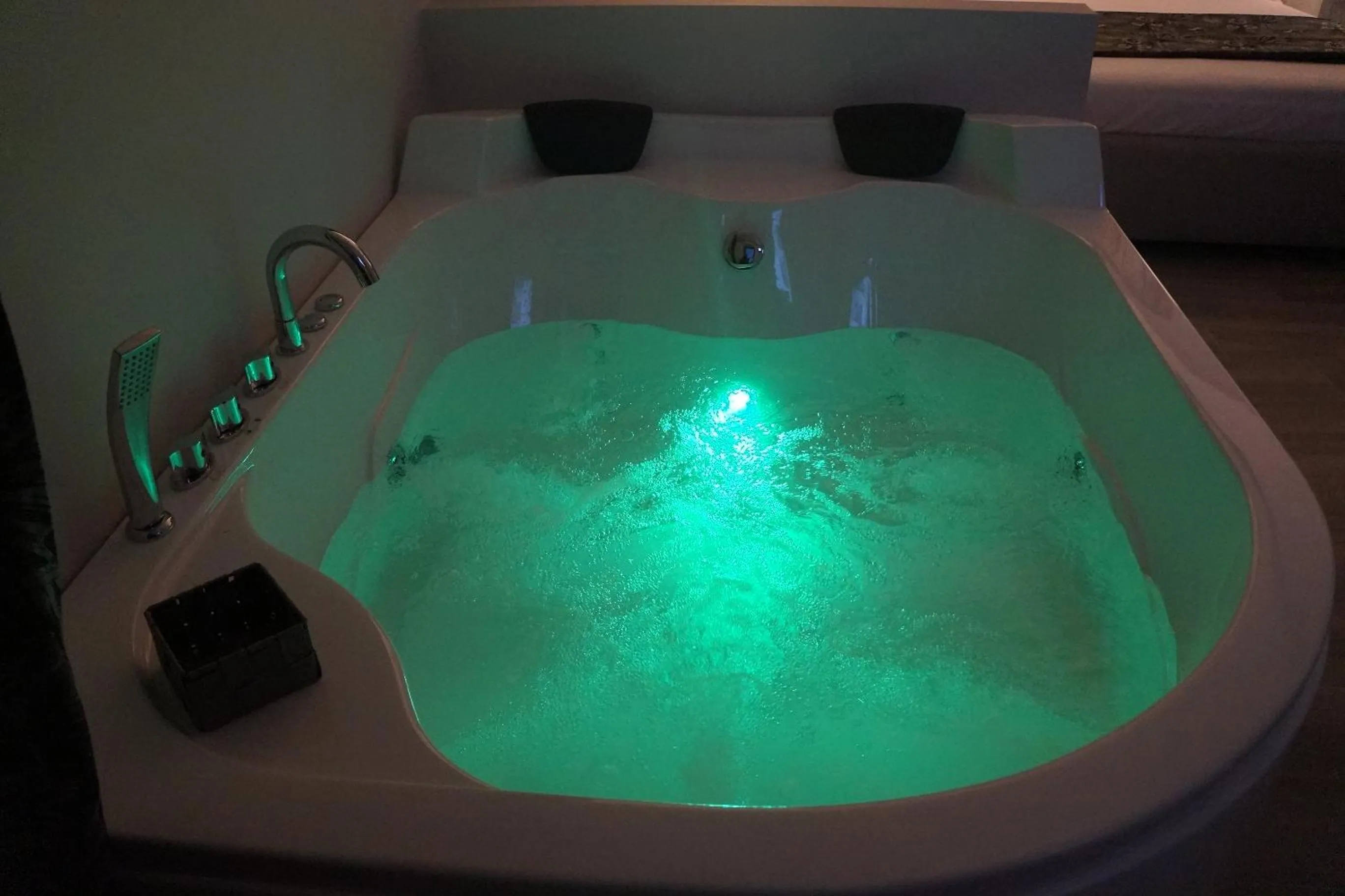 Hot Tub in B&B Maison Grace