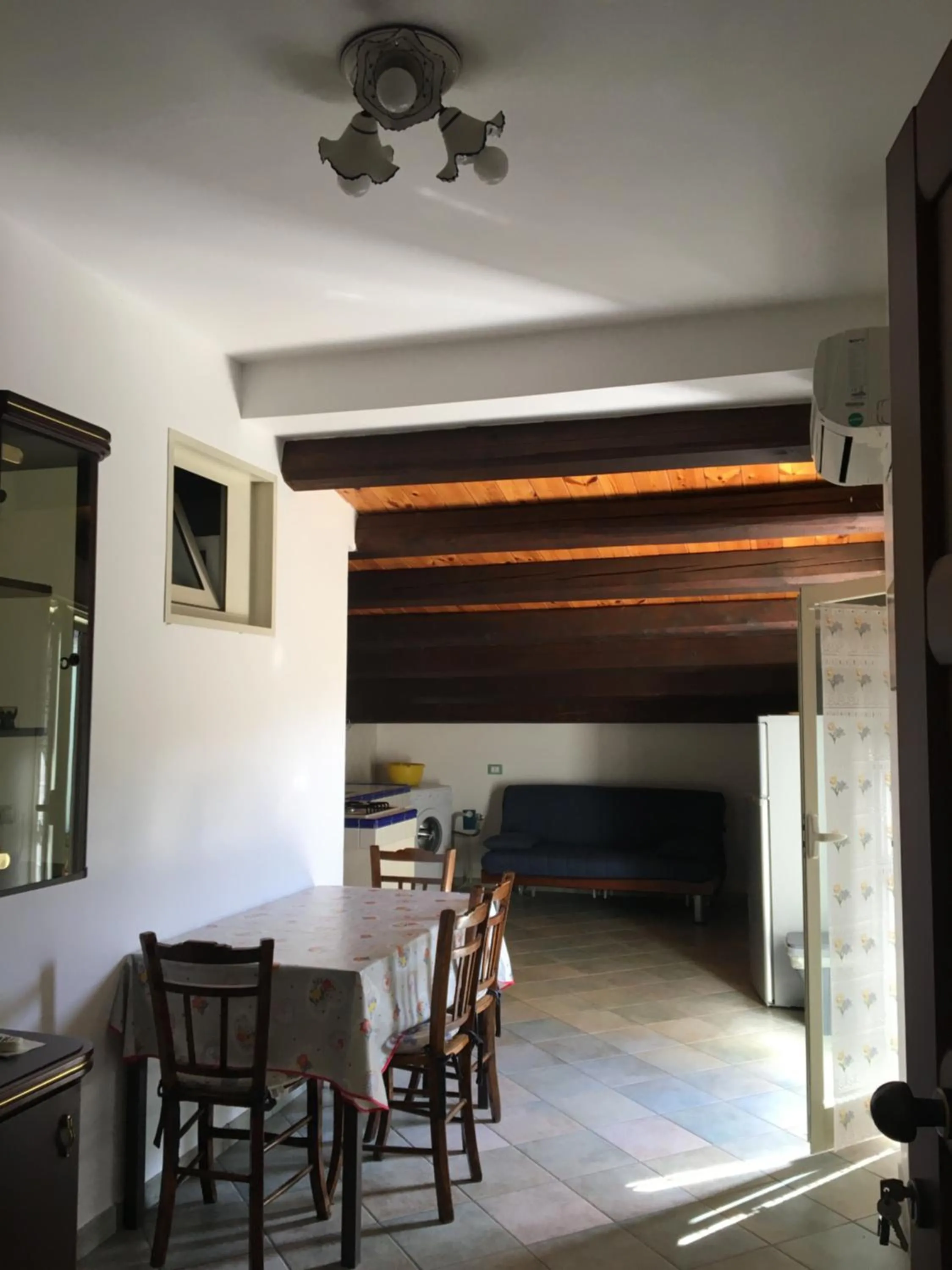 Dining area in Casa Baby Planet