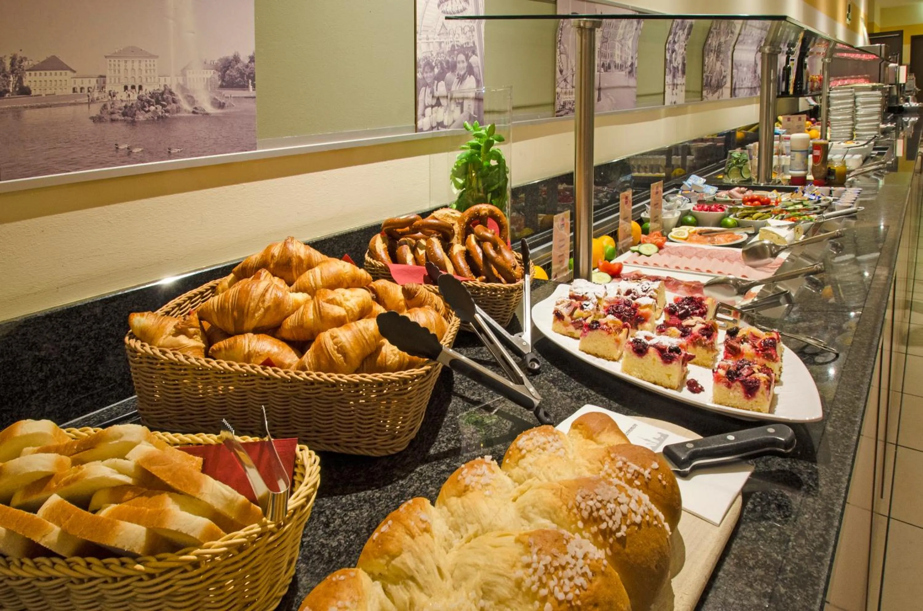Buffet breakfast in Star G Hotel München Schwabing