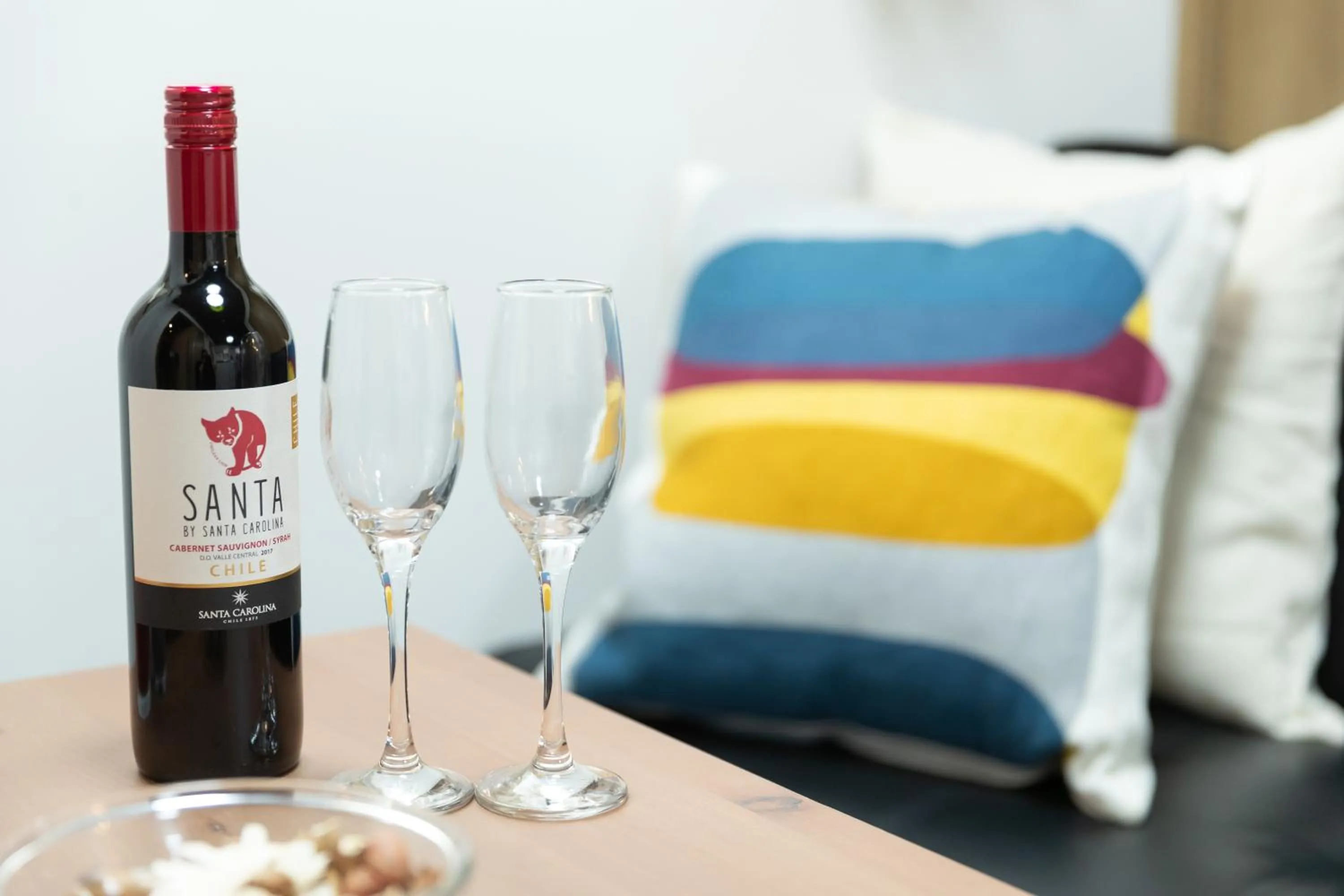 Bed in NAGAHORI HAIRU DOTONBORI CONDO