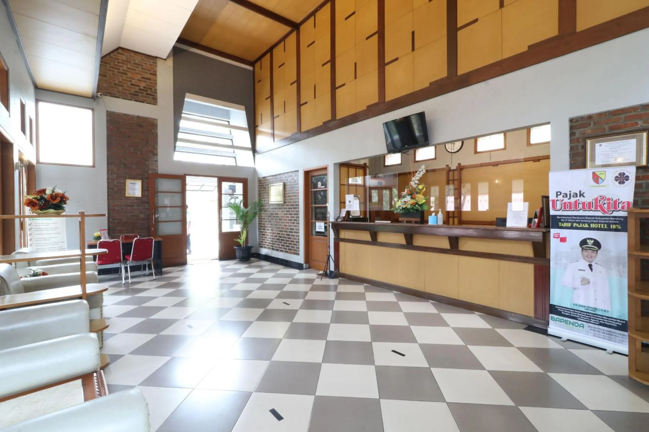 Property building in Kampung Pa'go Resort Hotel