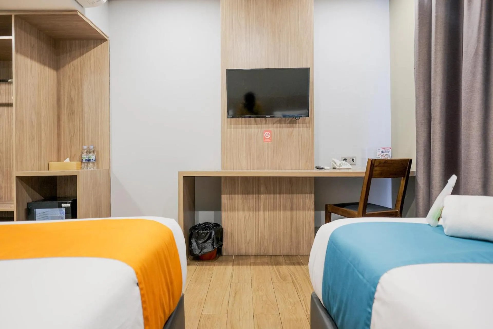 Bedroom, Bed in Sans Hotel Puri Indah Jakarta