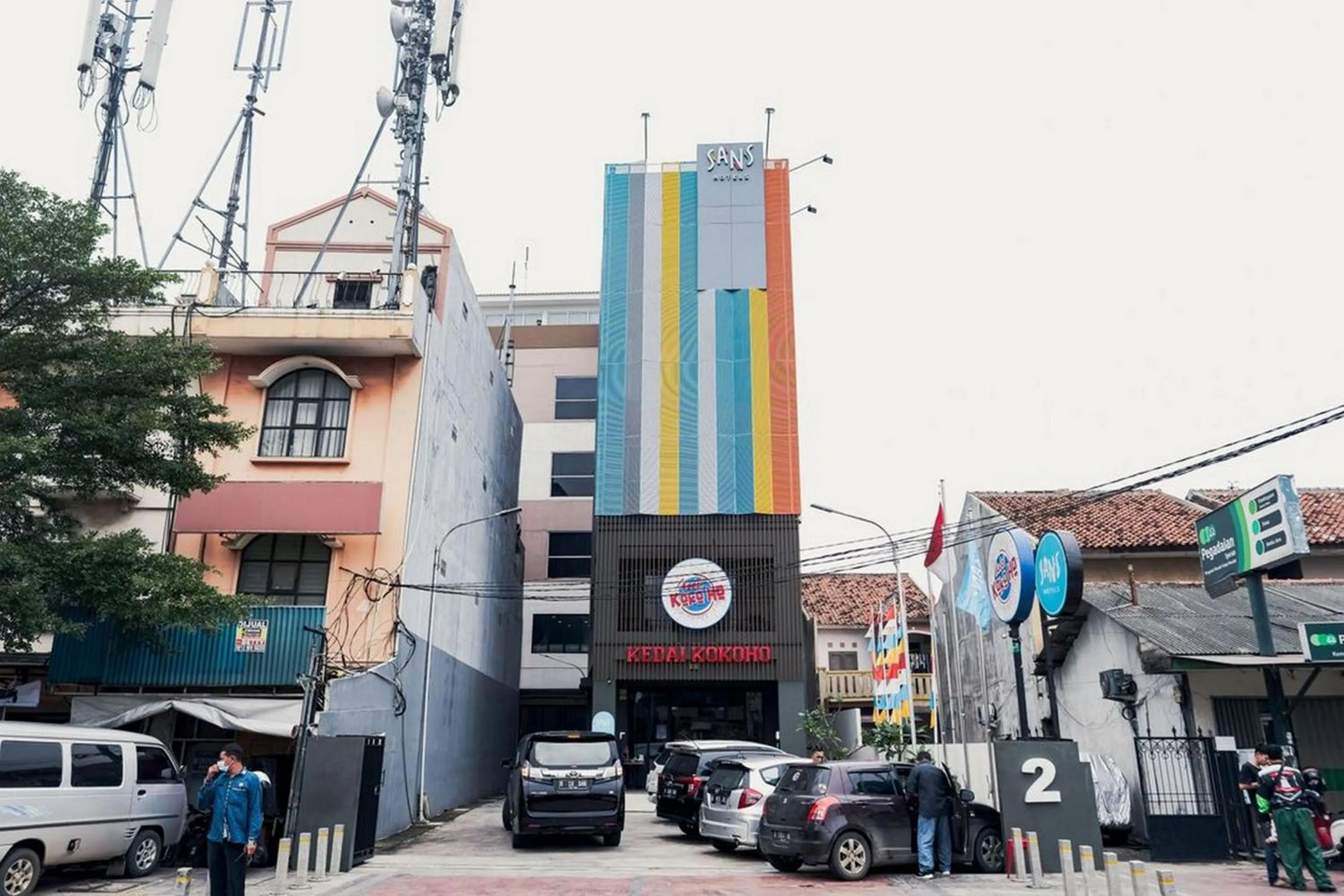 Facade/entrance in Sans Hotel Puri Indah Jakarta