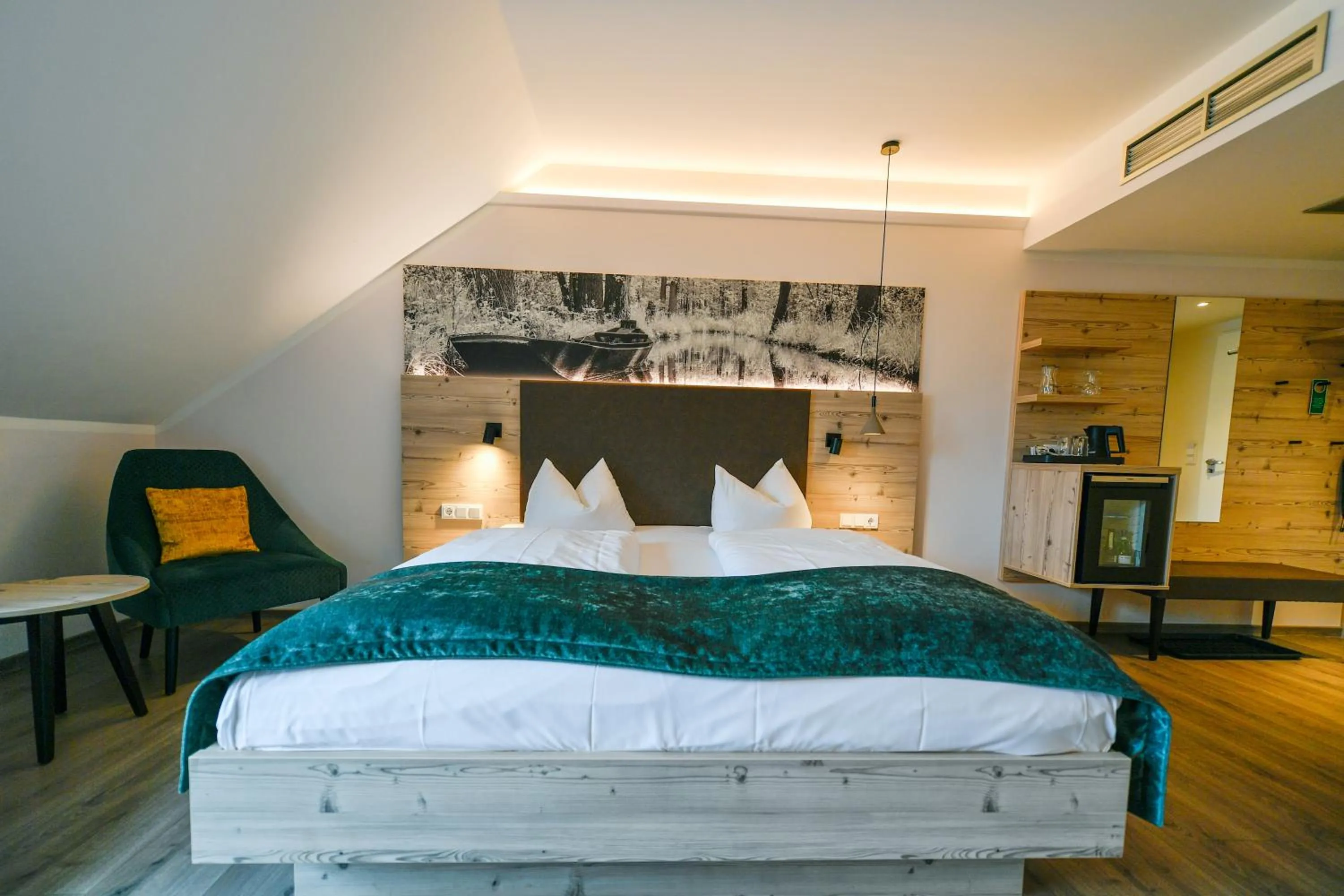 Photo of the whole room, Bed in Landhotel Burg im Spreewald - Resort & Spa