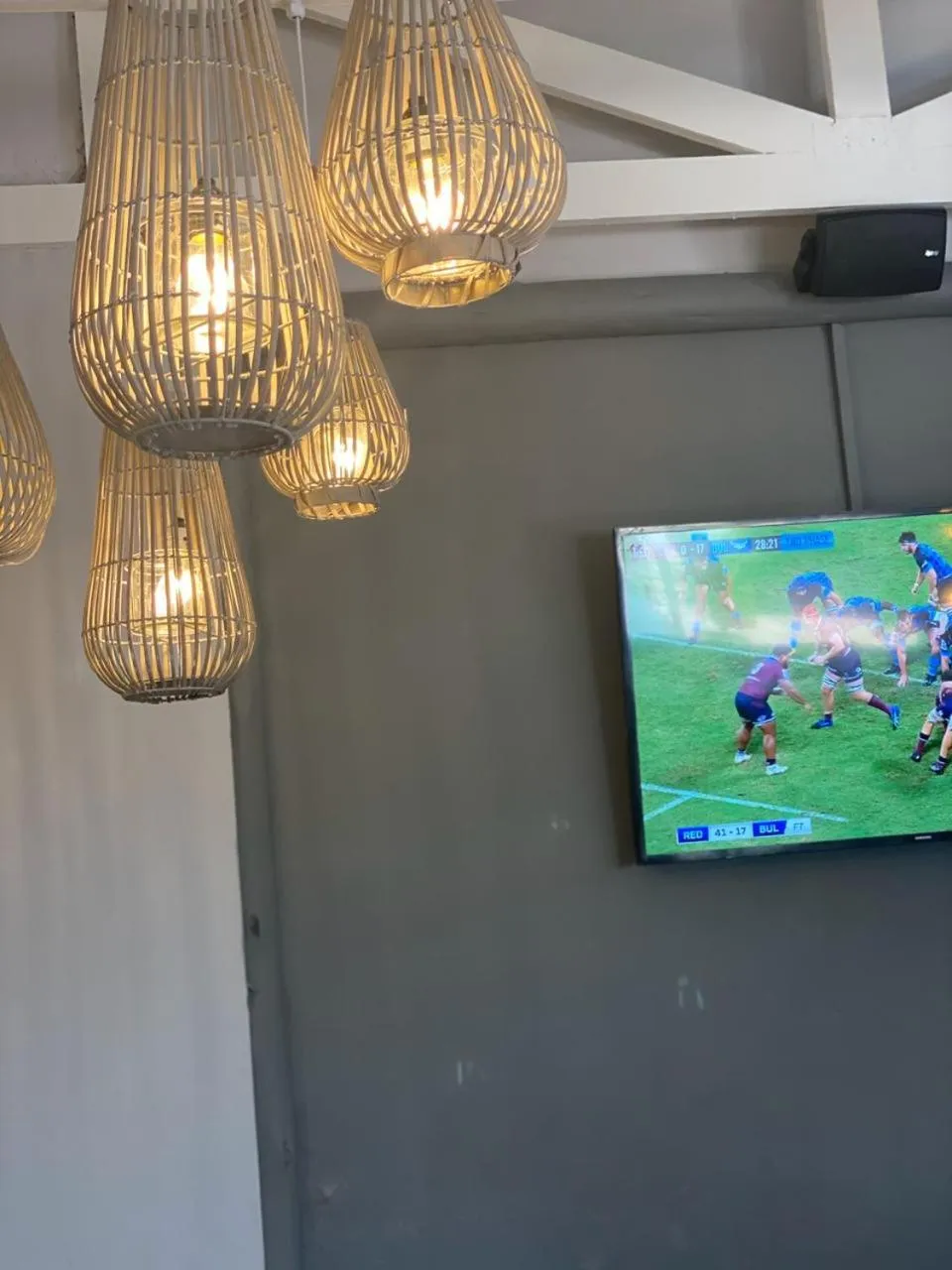 TV and multimedia in The Perfect Corner Guesthouse