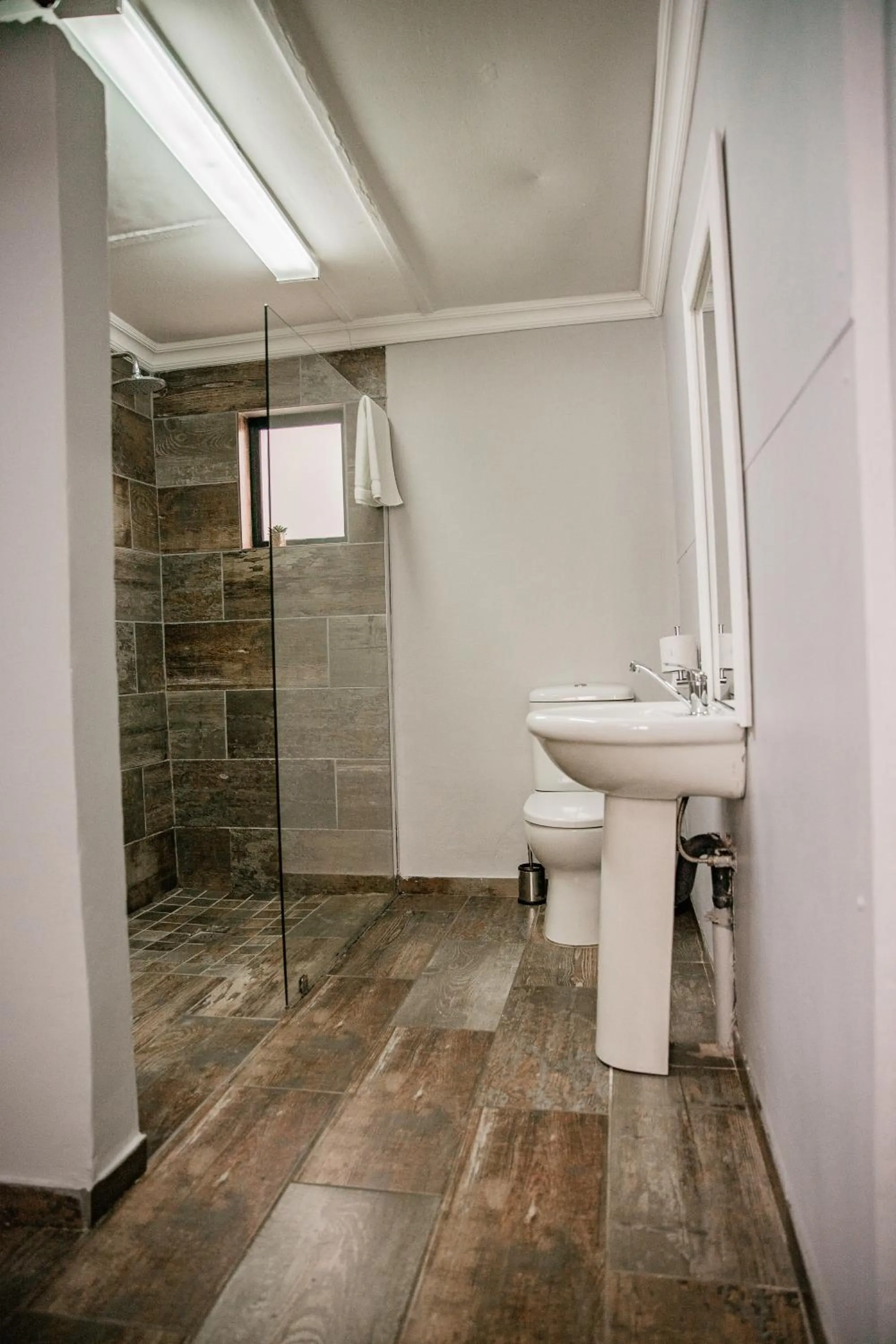 Shower in The Perfect Corner Guesthouse