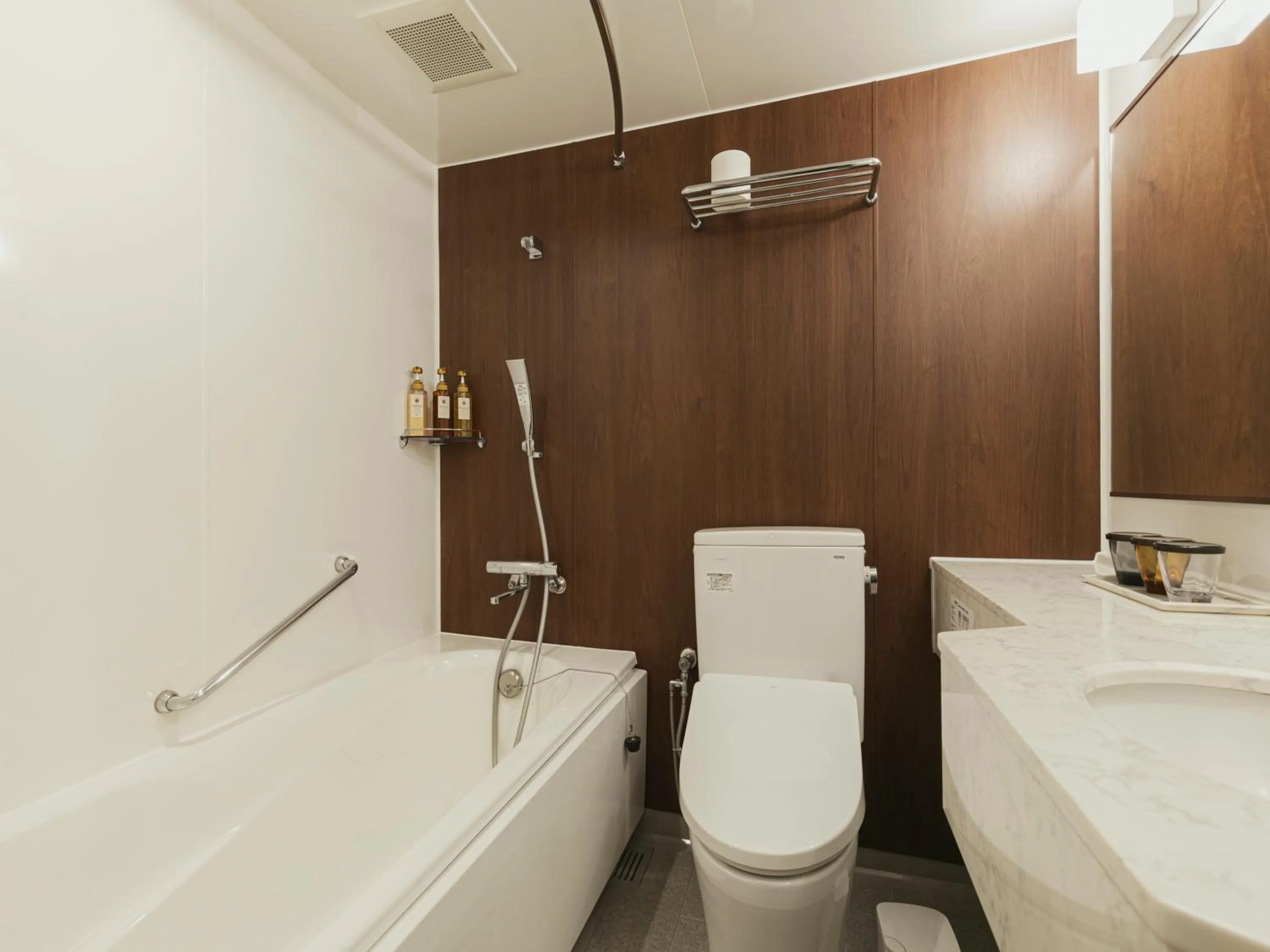 Hotel Arthur KITAHAMA BASE