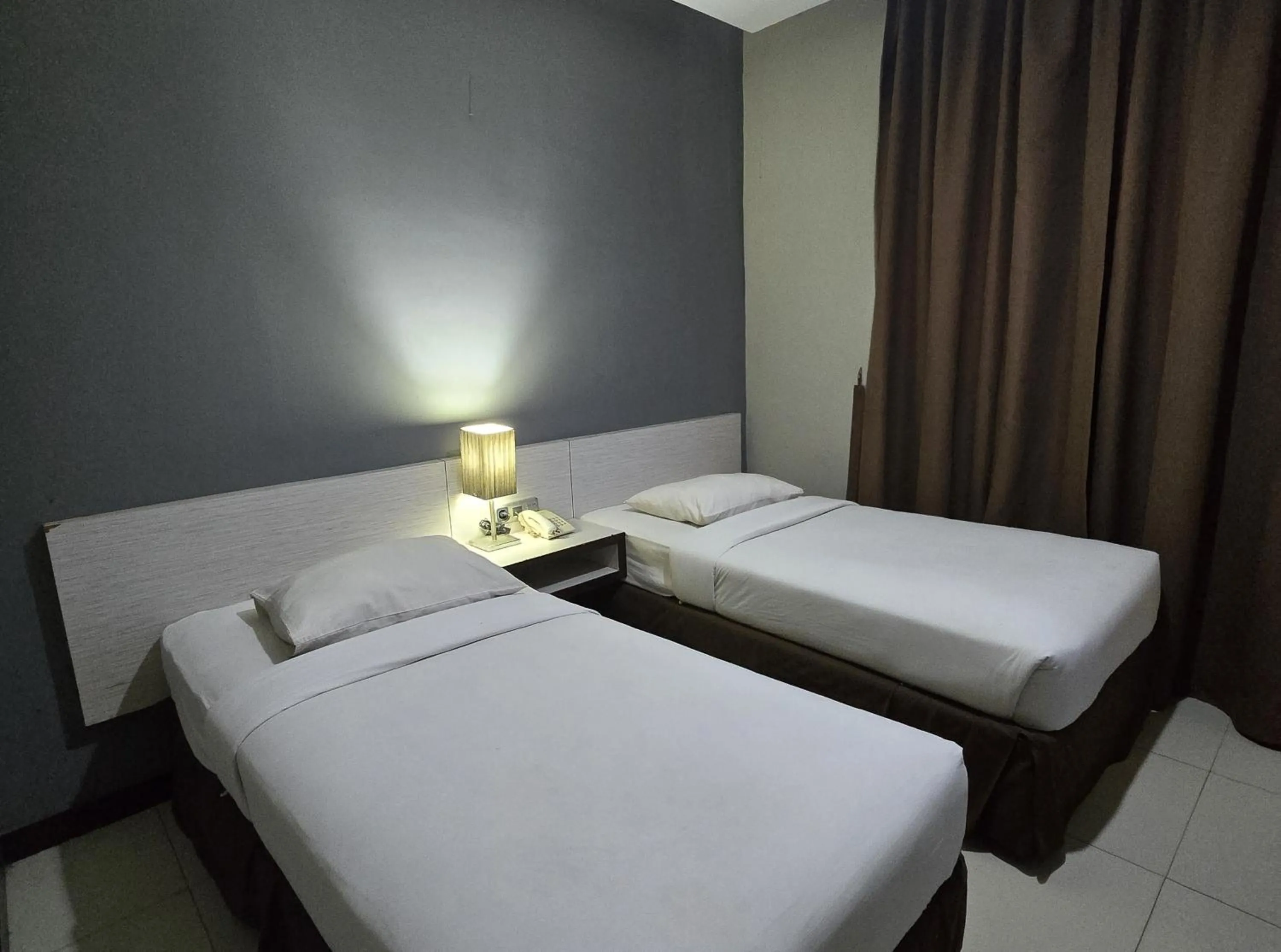Bed in N3 Zainul Arifin Hotel