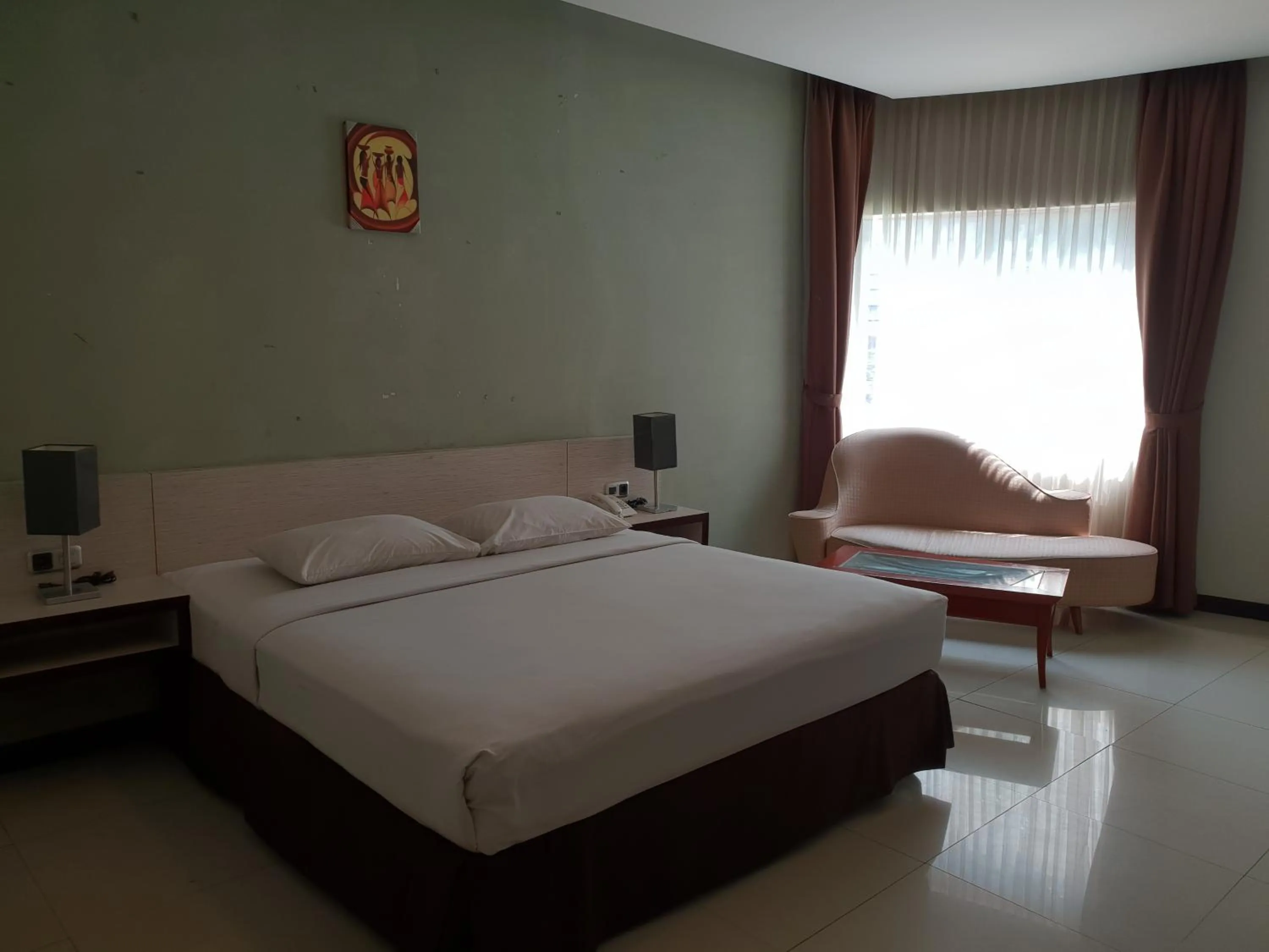Bed in N3 Zainul Arifin Hotel