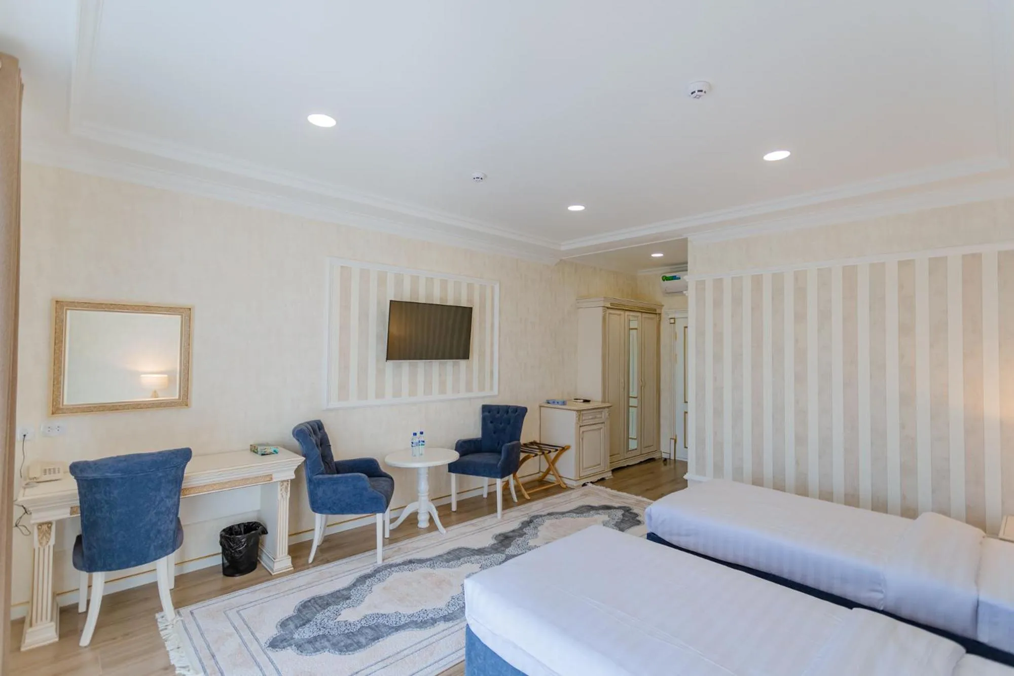 Photo of the whole room, Bed in Royal Hotel Samarkand