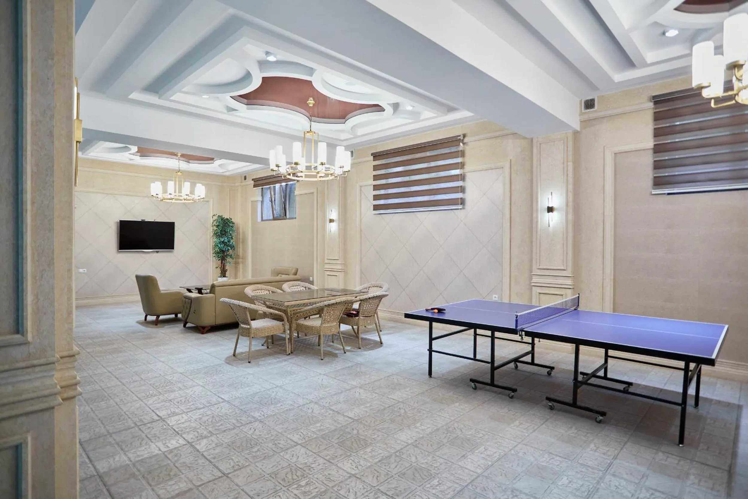 Swimming pool in Royal Hotel Samarkand