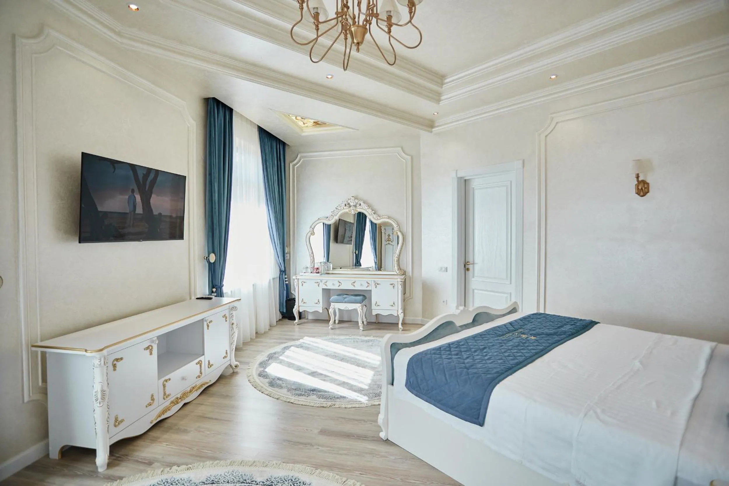 Photo of the whole room, Bed in Royal Hotel Samarkand