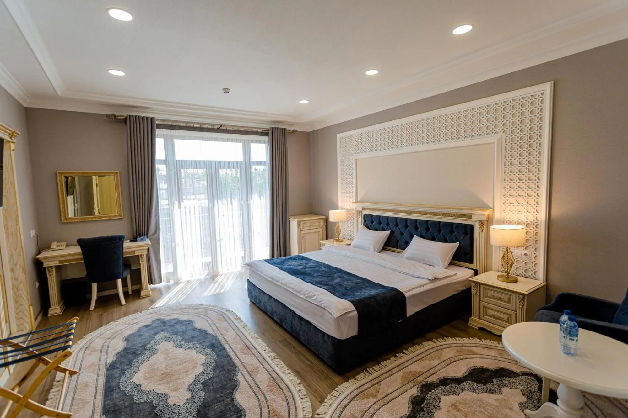 Photo of the whole room, Bed in Royal Hotel Samarkand