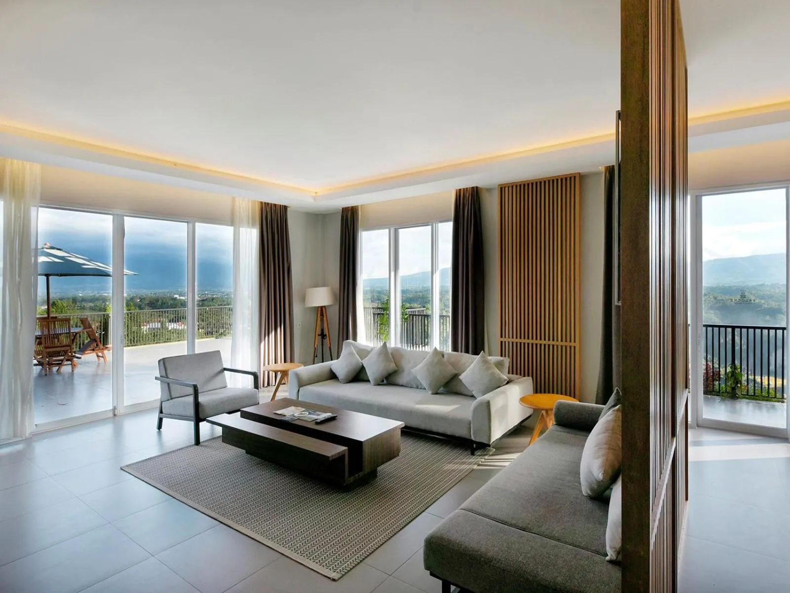 Living room in The Balcone Suites & Resort