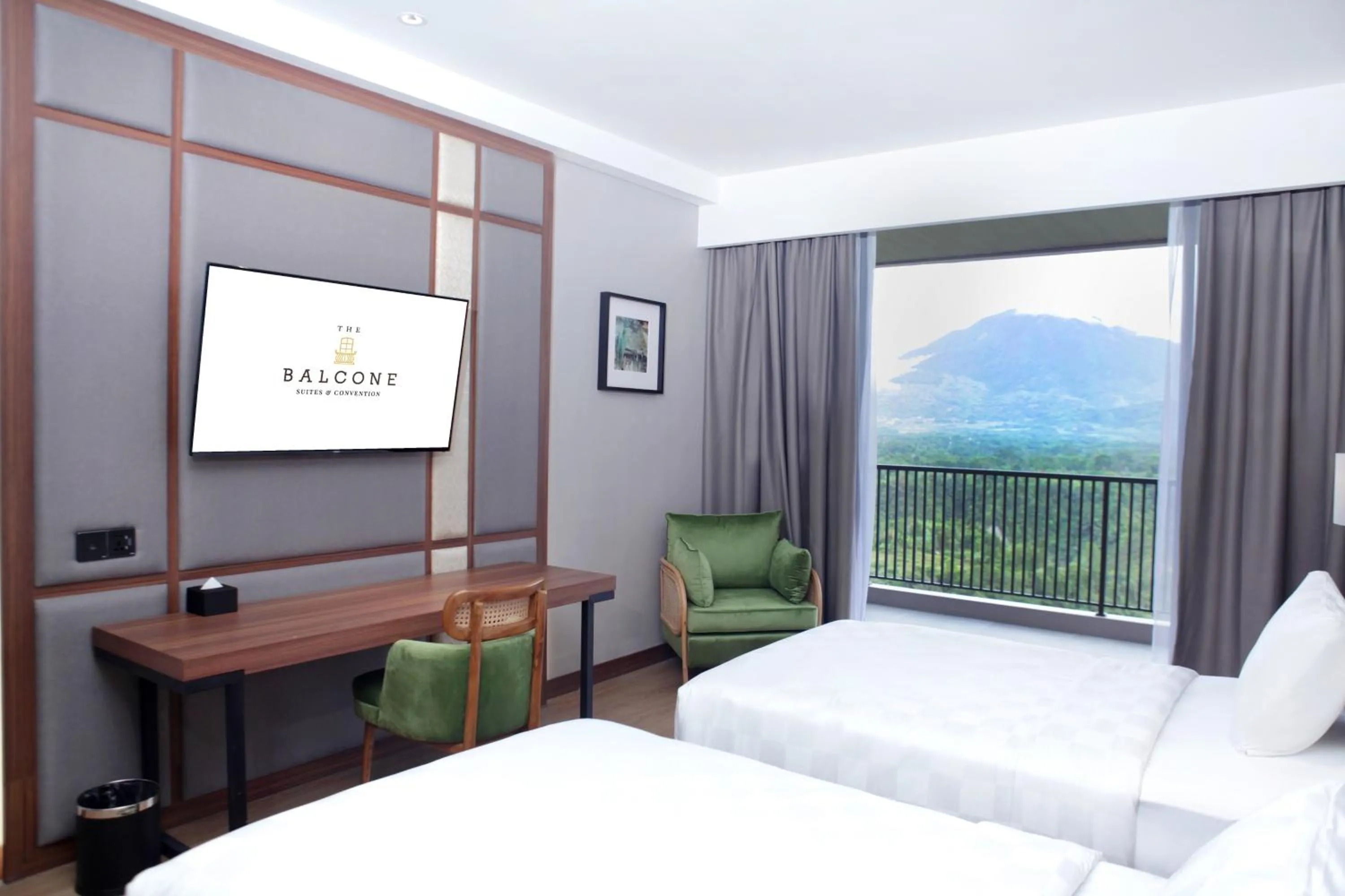 Bedroom, Bed in The Balcone Suites & Resort