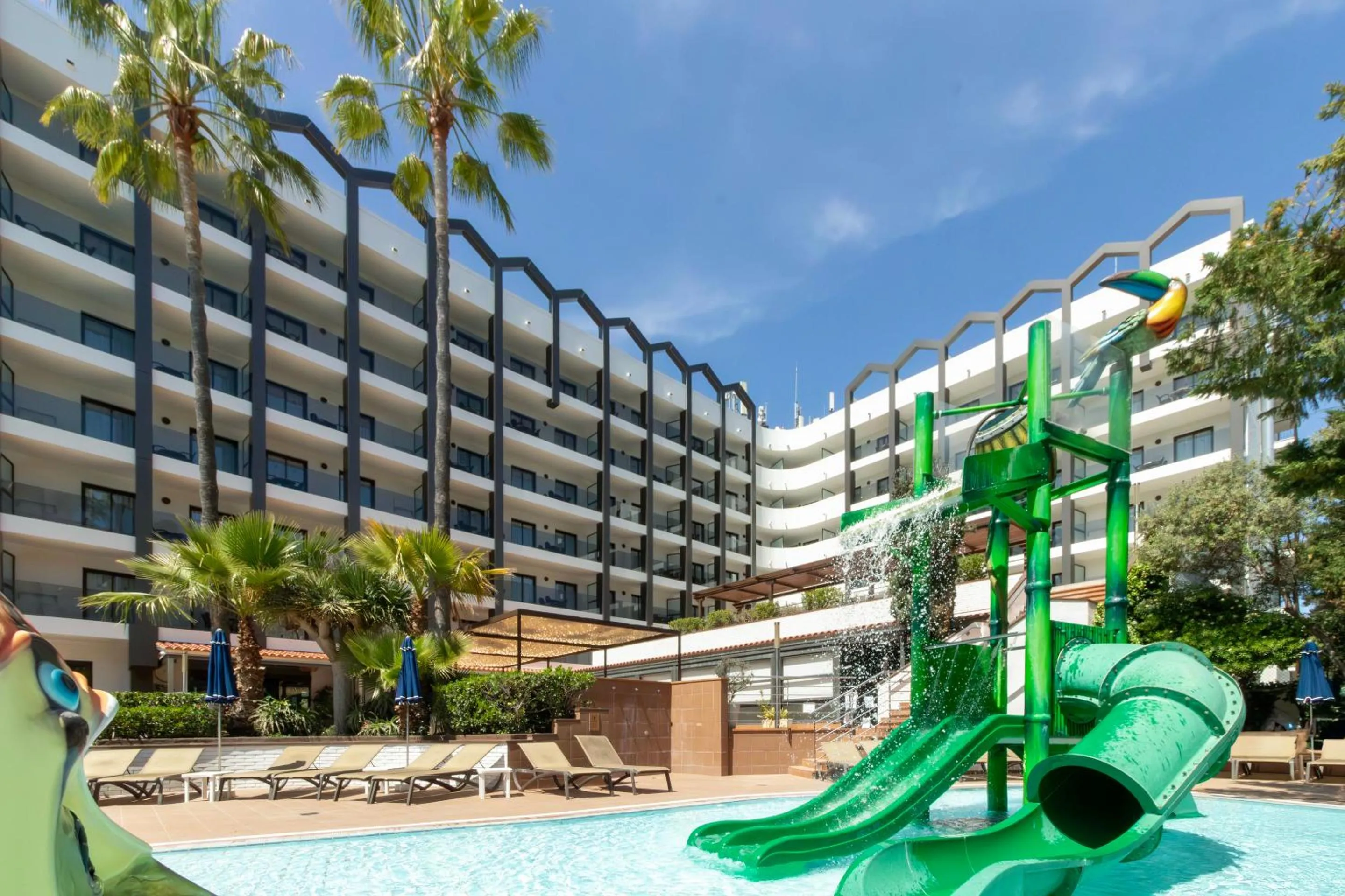 Children play ground in Golden Avenida Family Suites 4*