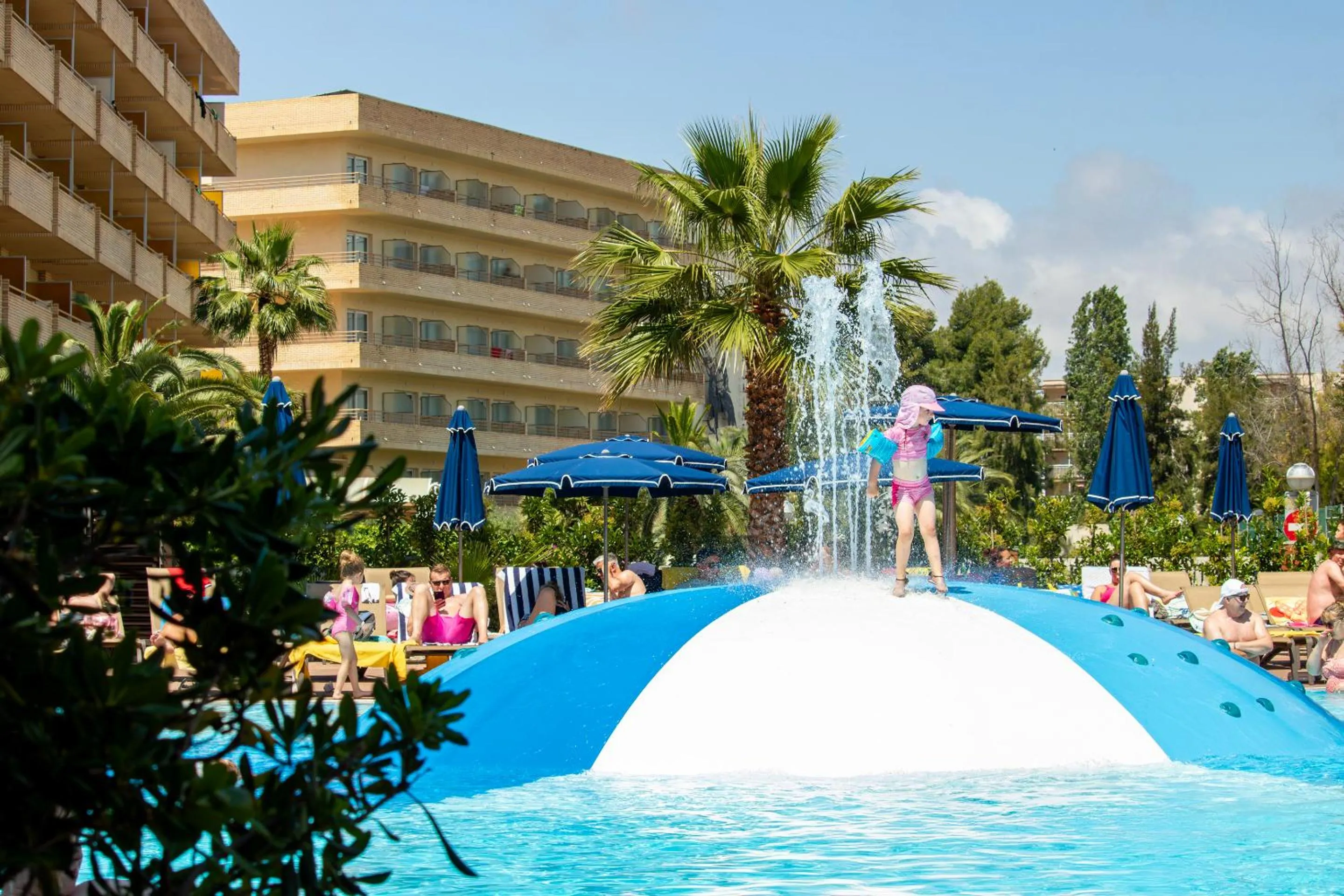 Children play ground in Golden Avenida Family Suites 4*