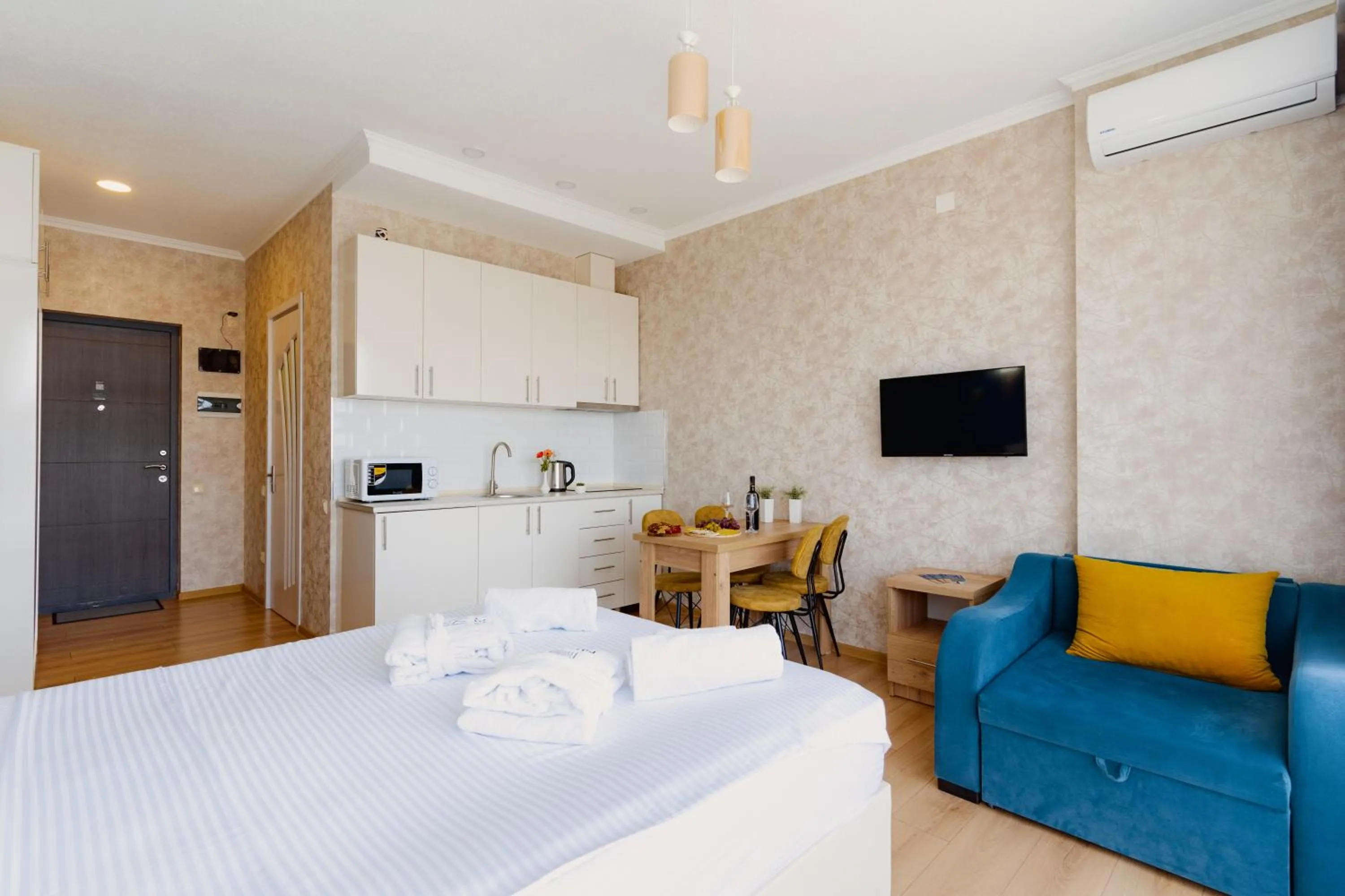 Photo of the whole room, Bed in Next Orange Aparthotel OFFICIAL