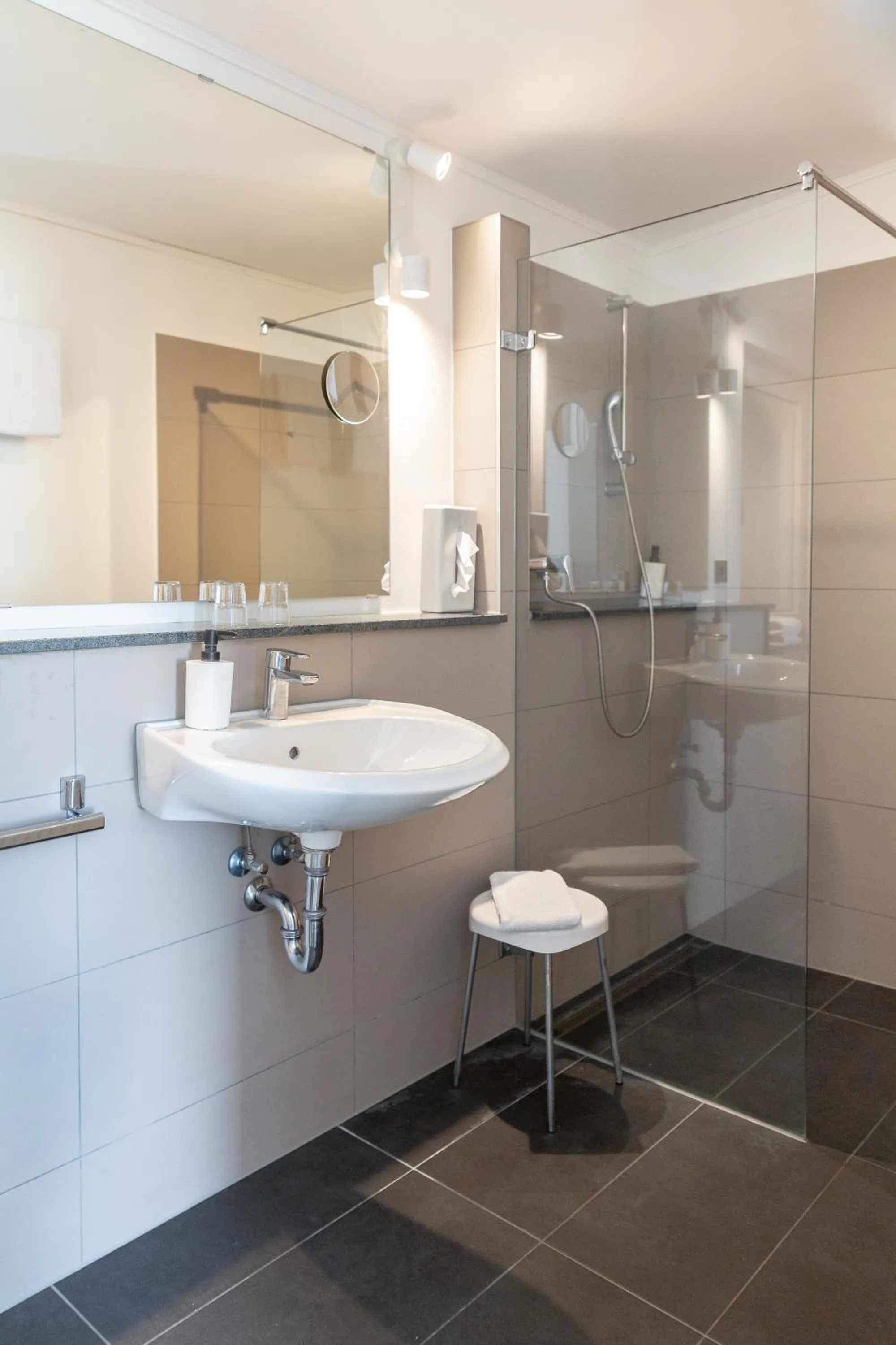 Bathroom in Hotel Lüneburg Süd