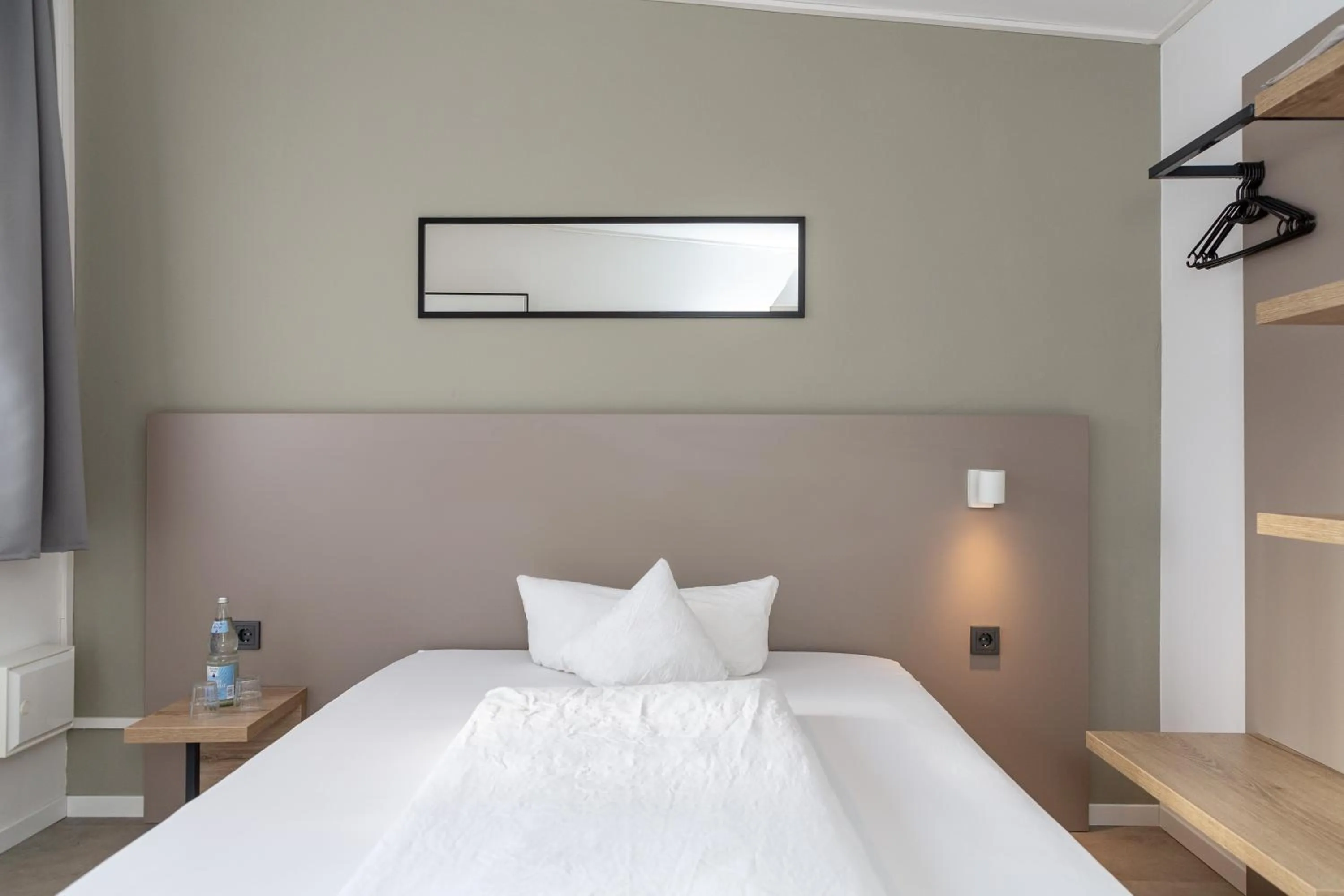 Bed in Hotel Lüneburg Süd