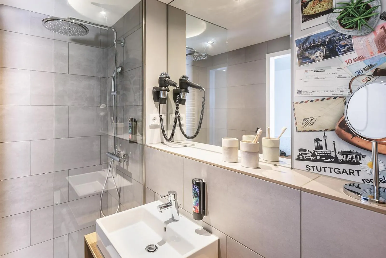 Shower in Holiday Inn - the niu, Kettle Stuttgart Vaihingen by IHG