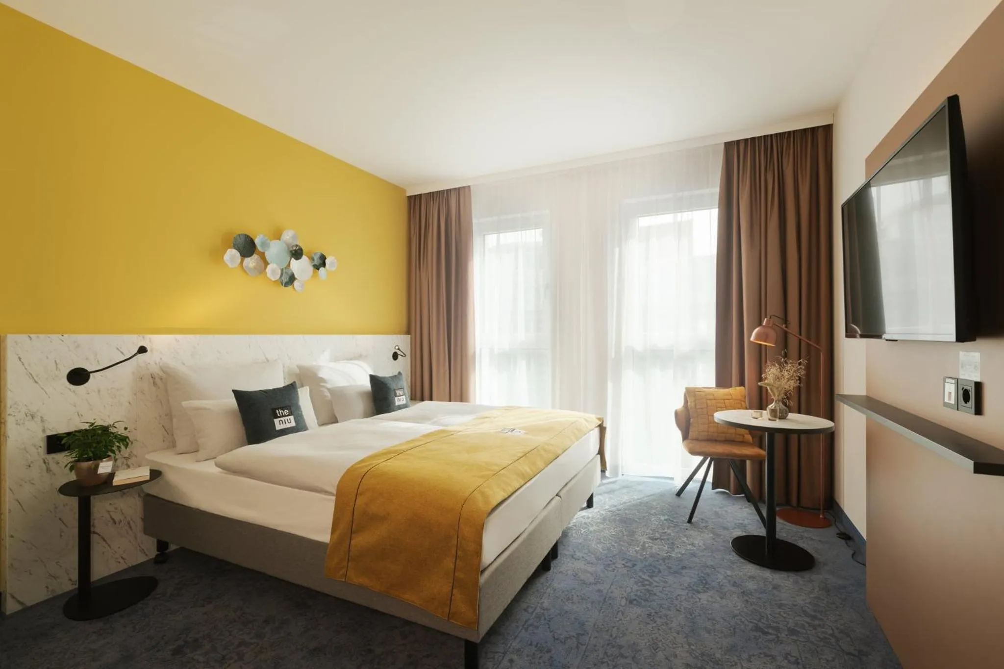 Photo of the whole room, Bed in Holiday Inn - the niu, Kettle Stuttgart Vaihingen by IHG