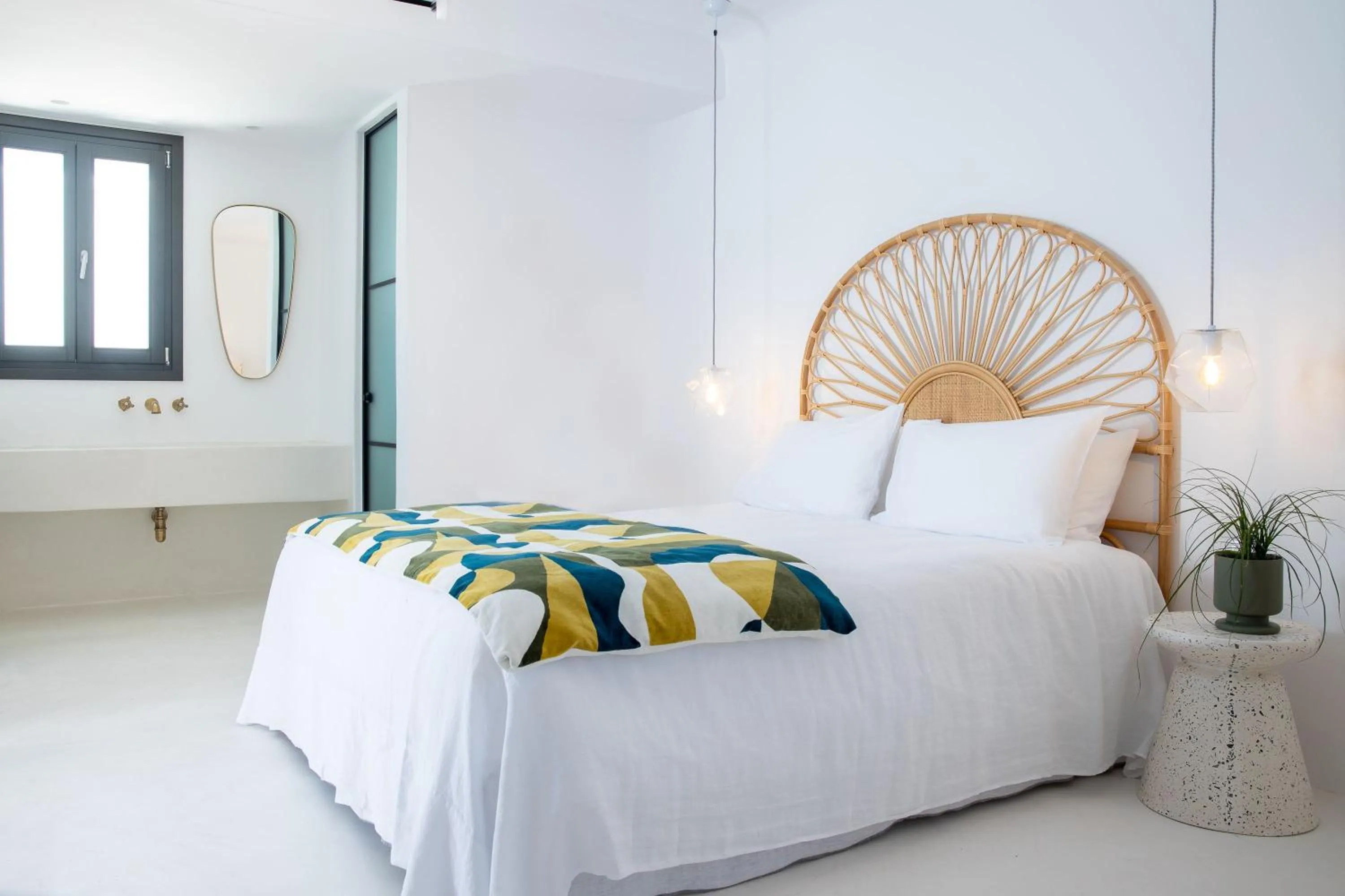 Bed in Koukoumi Vegan Boutique Hotel