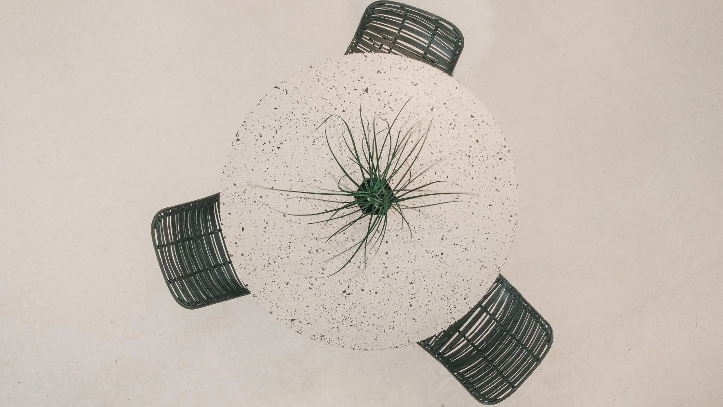 Restaurant/places to eat in Koukoumi Vegan Boutique Hotel