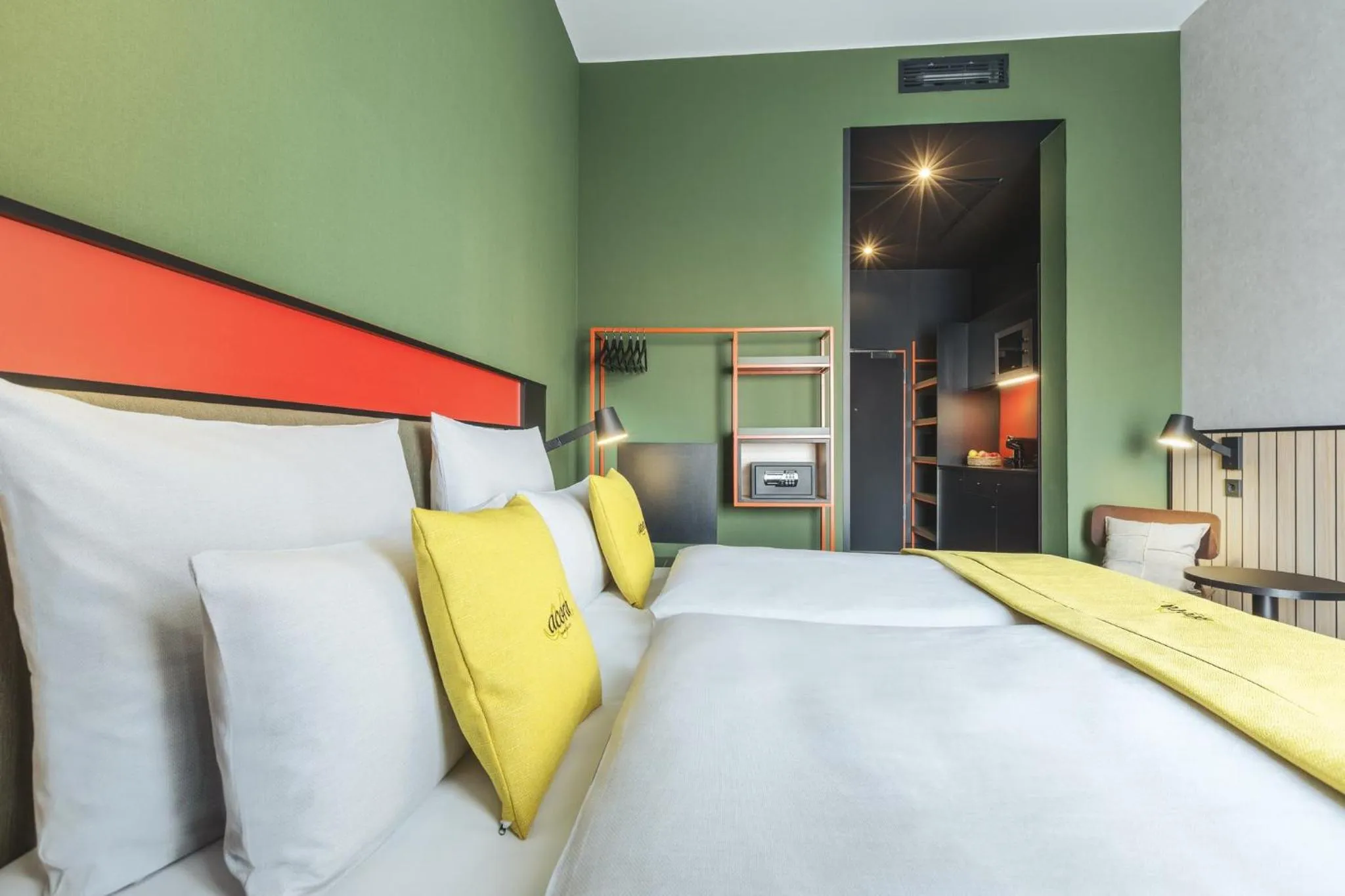 Photo of the whole room, Bed in Holiday Inn - the niu, Amity Potsdam by IHG