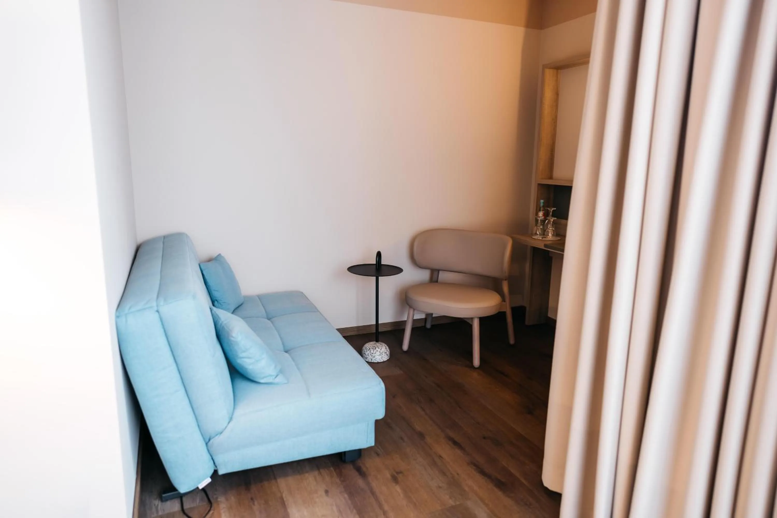 Seating area in City Park Hotel