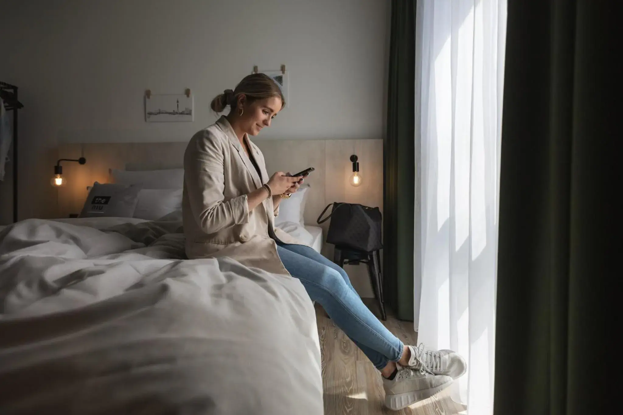 Standard Queen Room in Holiday Inn - the niu Tab Dusseldorf Main Station by IHG Standard Queen Room in Holiday Inn - the niu Tab Dusseldorf Main Station by IHG