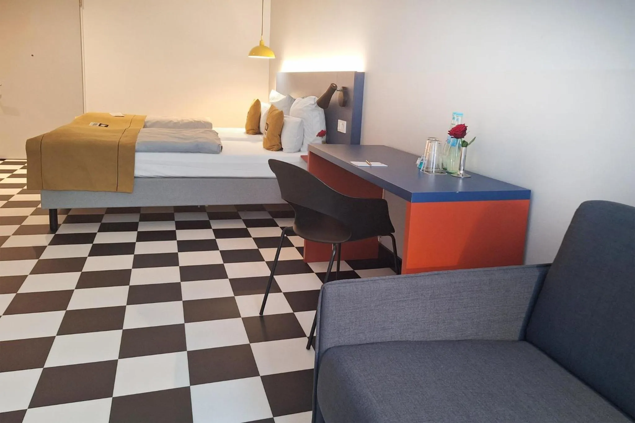 Photo of the whole room, Bed in Holiday Inn - the niu, Form Stuttgart Feuerbach by IHG